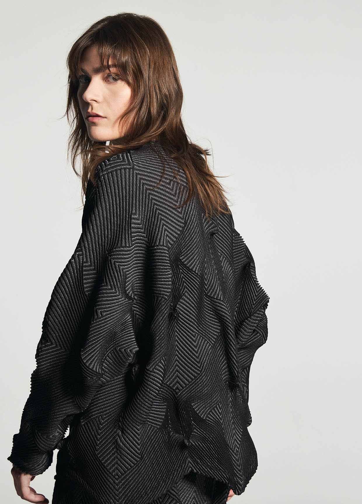 ISSEY MIYAKE FÊTE A-POC 切替デザイン カーディガン A-POC ABLE ISSEY MIYAKE LOOK 25 – ISSEY MIYAKE EU