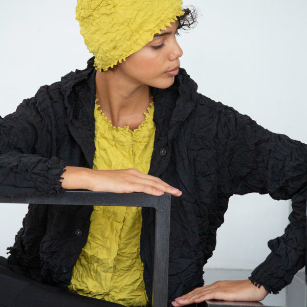 Introducing Items “KUMO SHIBORI KNIT” – ISSEY MIYAKE EU