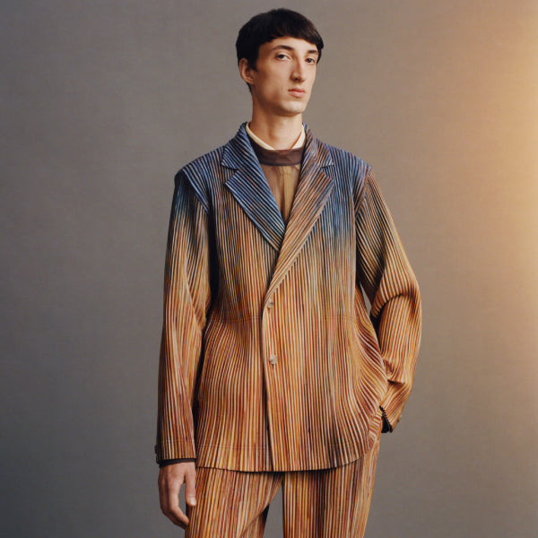 Introducing Items “PAINT BRUSH CLOSE-UP” – ISSEY MIYAKE EU