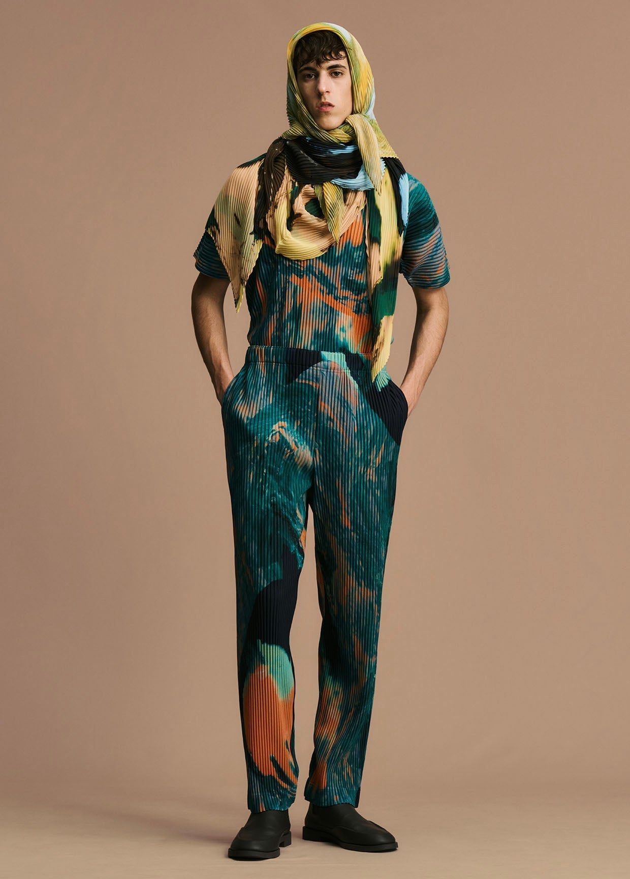 HOMME PLISSÉ ISSEY MIYAKE LOOK 02 – ISSEY MIYAKE EU