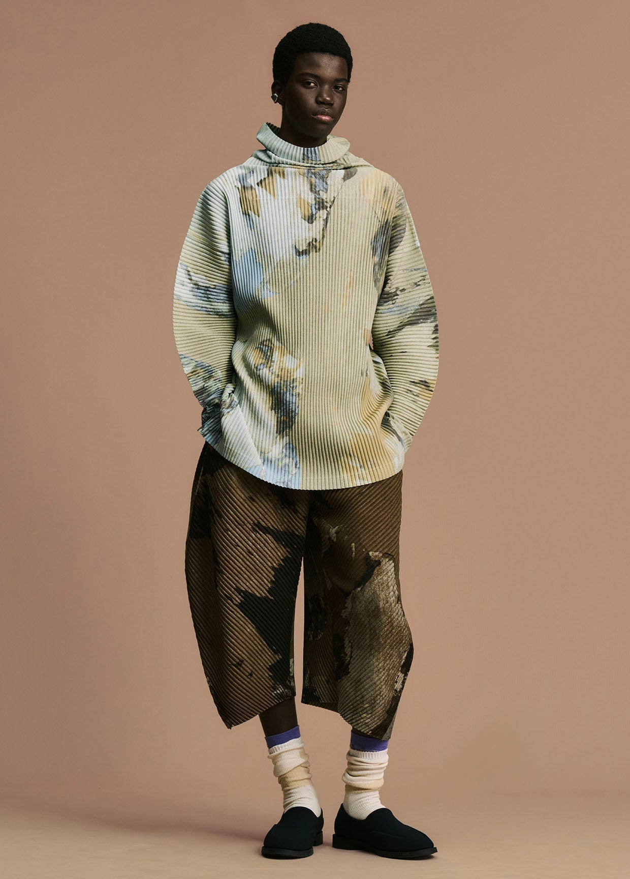 HOMME PLISSÉ ISSEY MIYAKE LOOK 32 – ISSEY MIYAKE EU