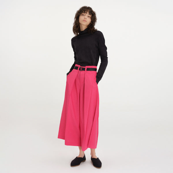 Introducing Items “OBLIQUE FOLD BOTTOMS” “132 5. CUT KNIT” – ISSEY