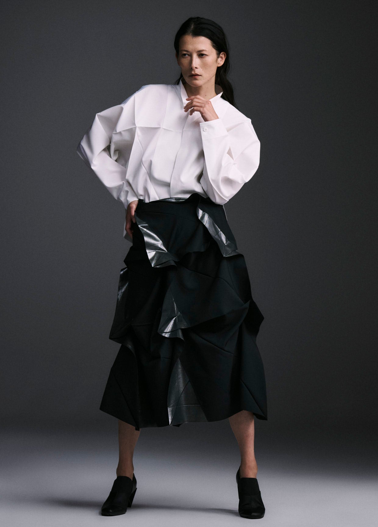132 5. ISSEY MIYAKE LOOK 08 – ISSEY MIYAKE EU