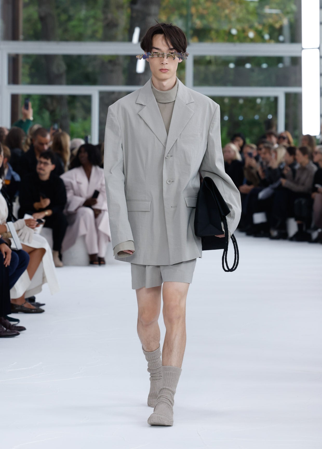 ISSEY MIYAKE SPRING SUMMER 2025 COLLECTIONS 13 – ISSEY MIYAKE EU