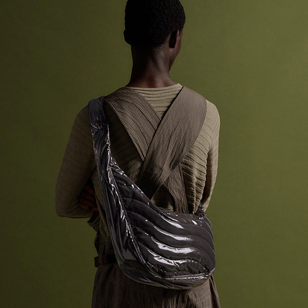 Introducing Item “ENGRAVE BAG” – ISSEY MIYAKE EU