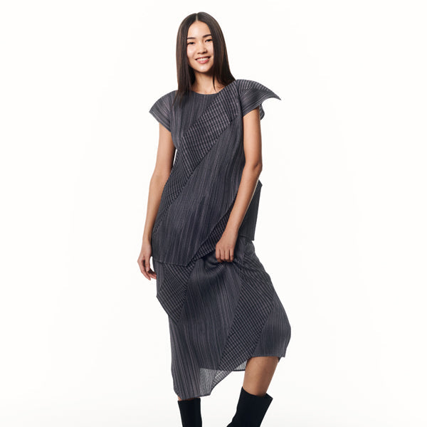 issey miyake ＩＳ アイエス スカート 宇宙スペース Introducing Items “COSMIC RAYS” – ISSEY MIYAKE EU