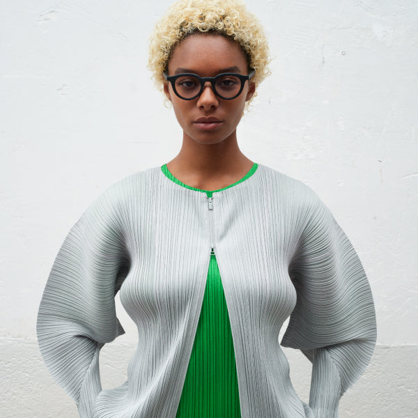 Introducing Items “MONTHLY COLORS : APRIL” – ISSEY MIYAKE EU