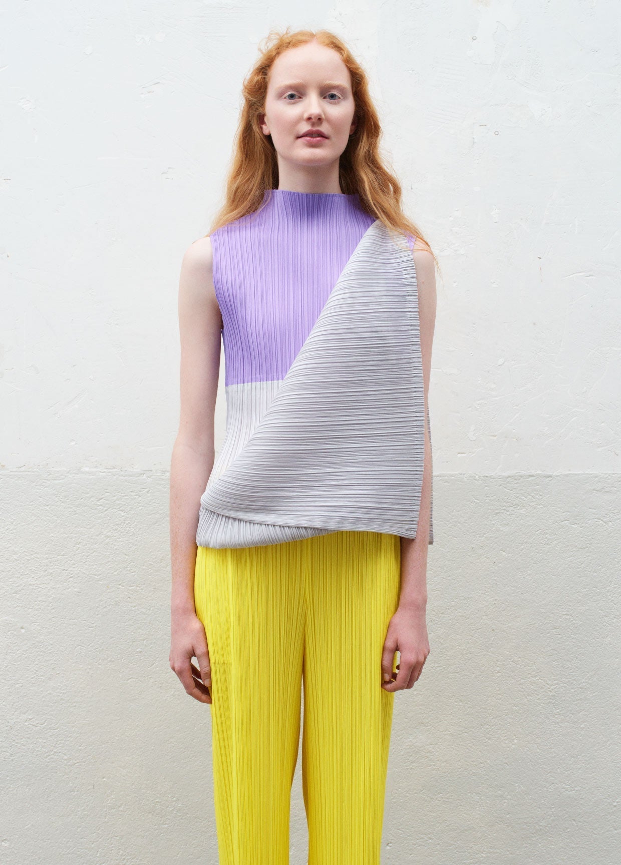 PLEATS PLEASE ISSEY MIYAKE LOOK 32 – ISSEY MIYAKE EU