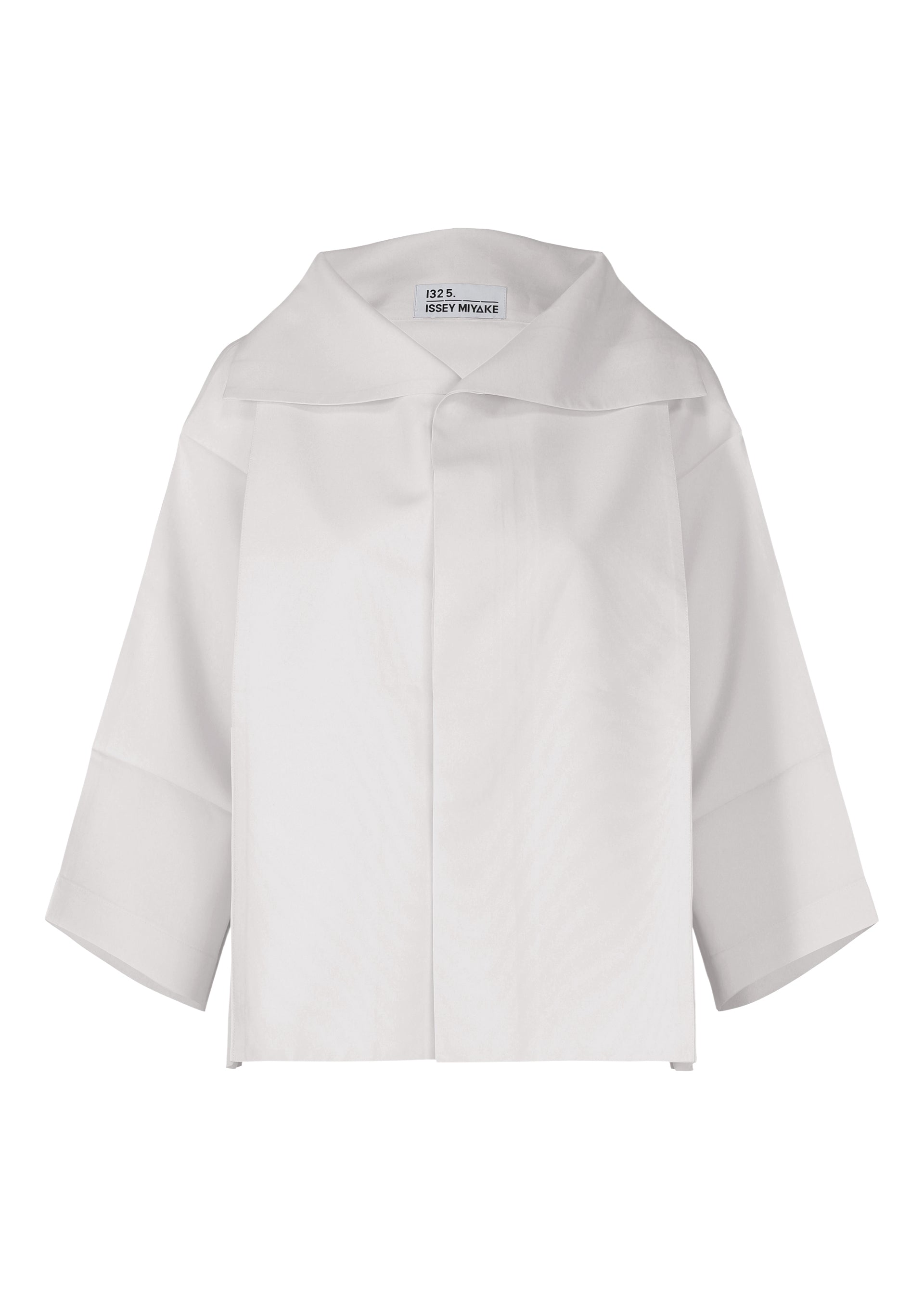132 5. FLAT 1 Jacket White – ISSEY MIYAKE EU