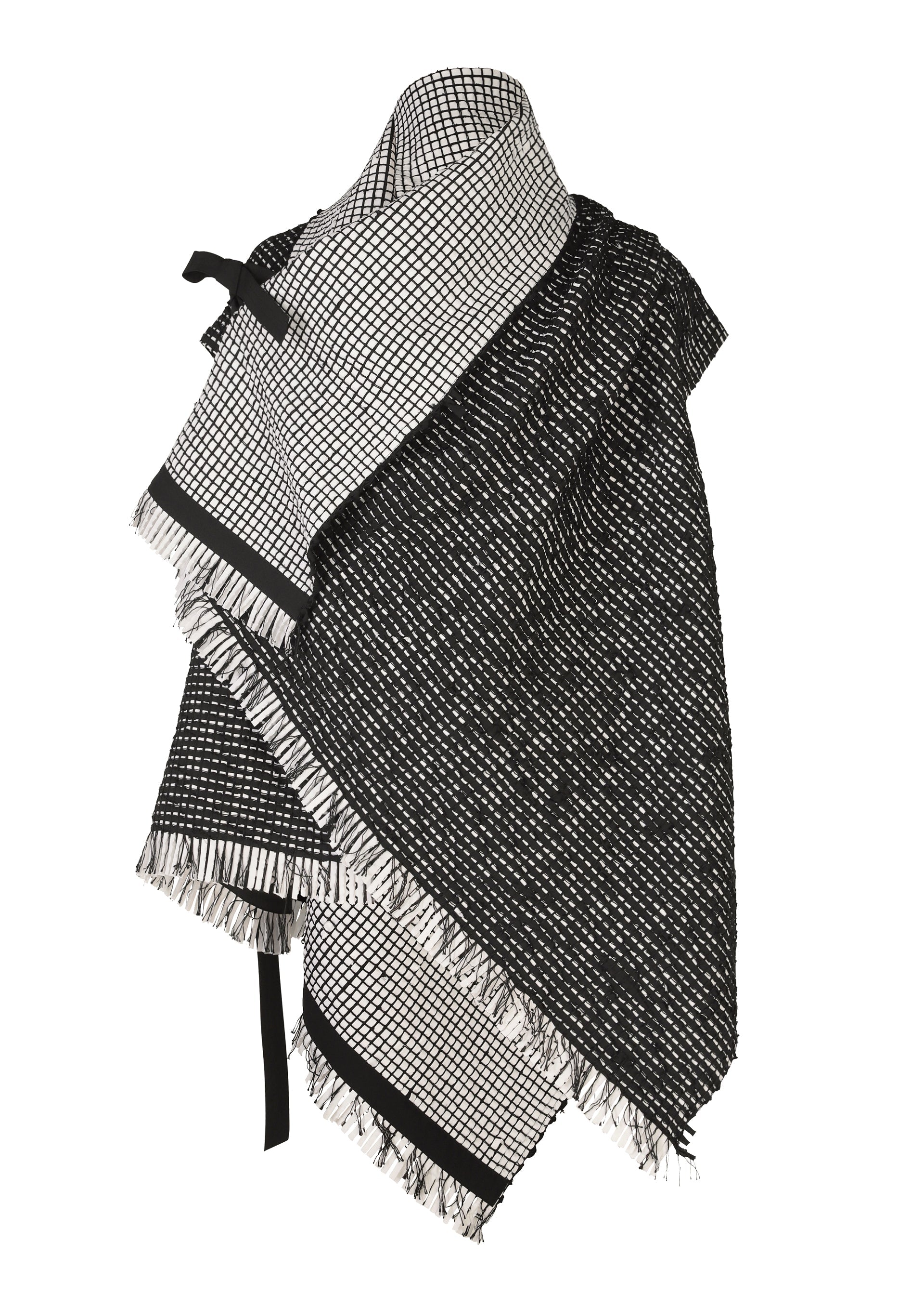 SAKIORI Vest Black – ISSEY MIYAKE EU