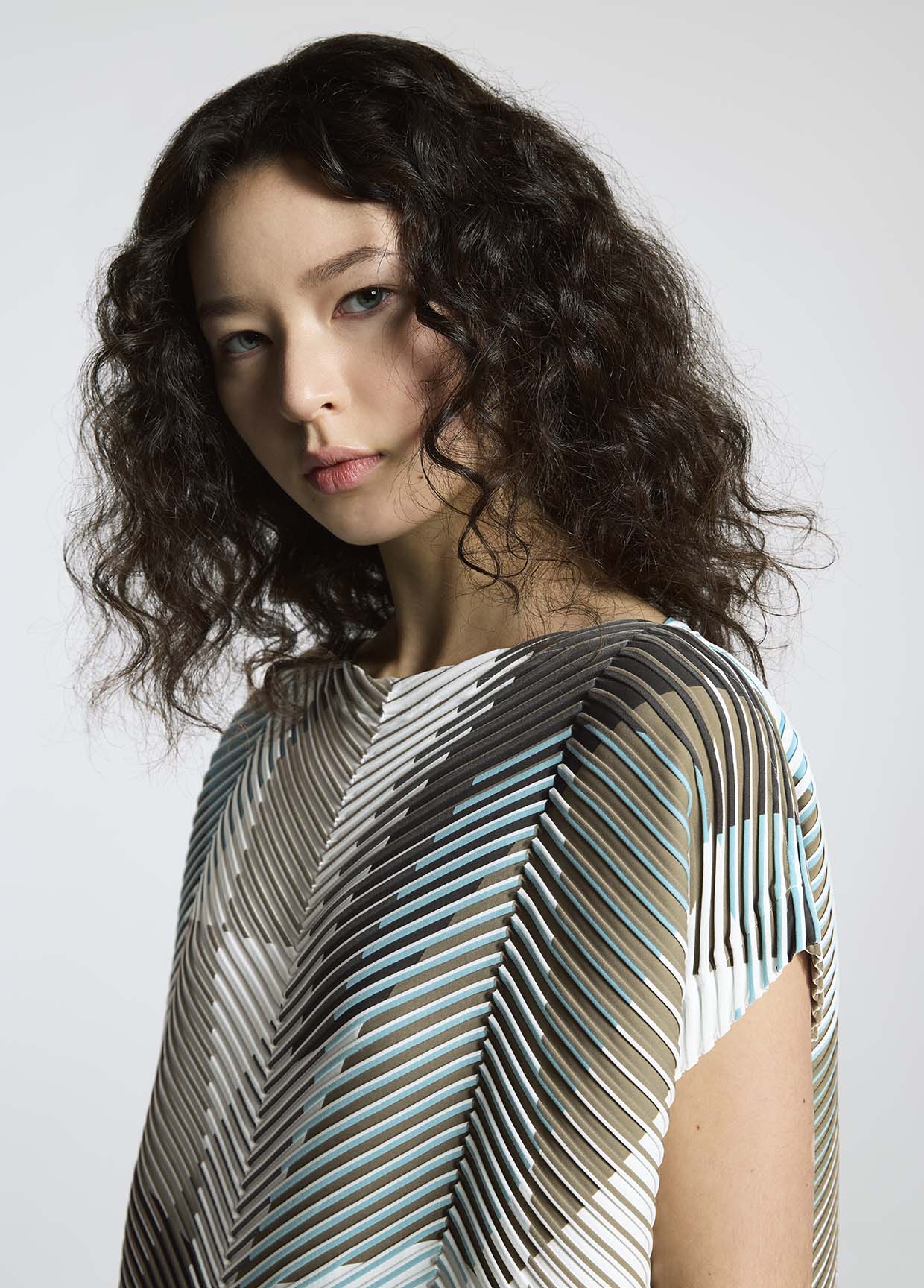 A-POC ABLE ISSEY MIYAKE LOOK 01