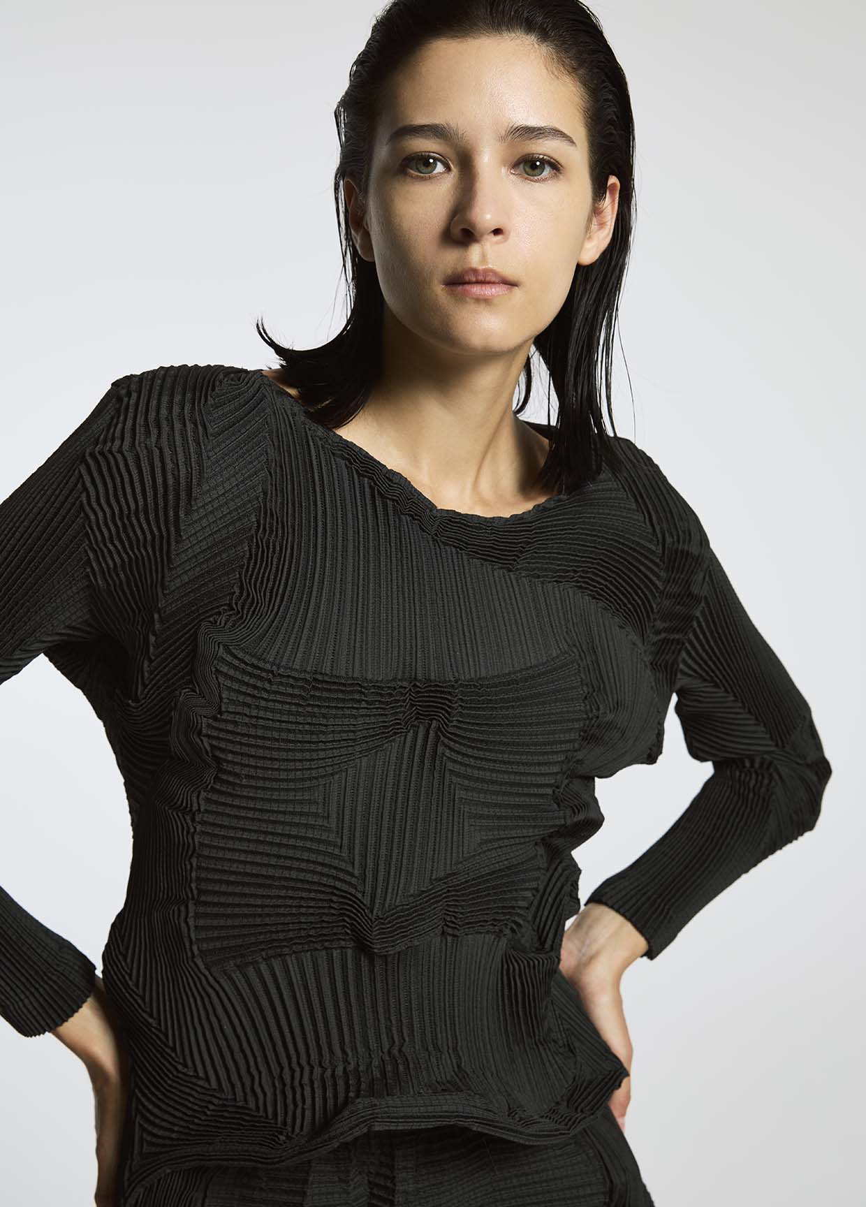 A-POC ABLE ISSEY MIYAKE LOOK 14