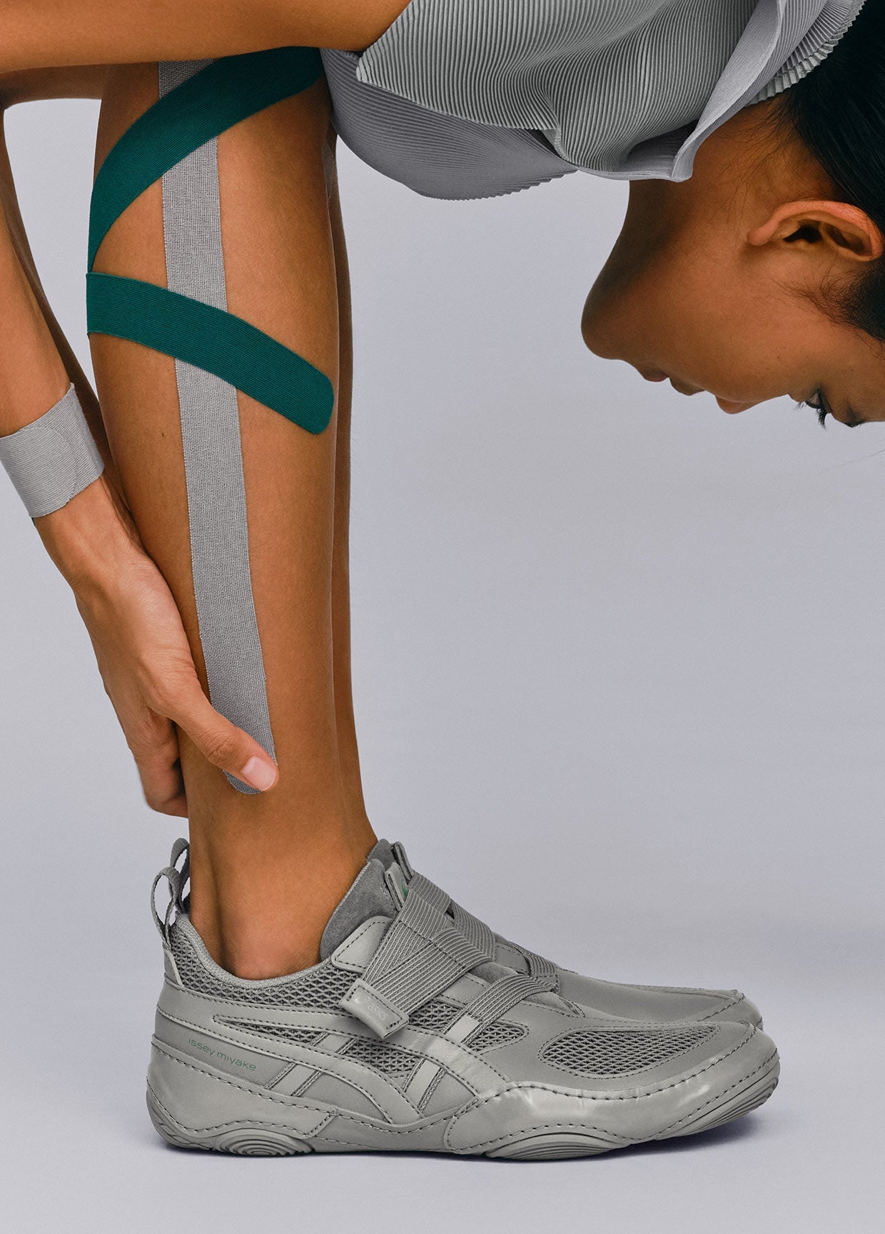 ISSEY MIYAKE FOOT LOOK 11