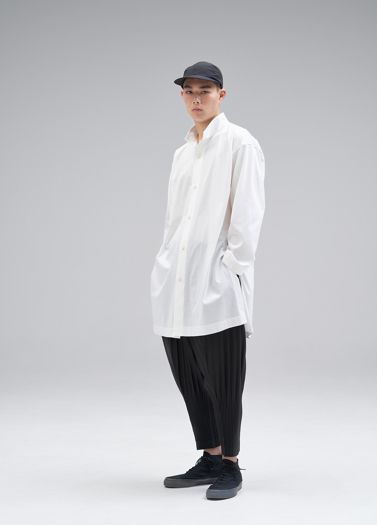 HOMME PLISSÉ ISSEY MIYAKE COLLECTIONS AUTUMN WINTER 2021/22