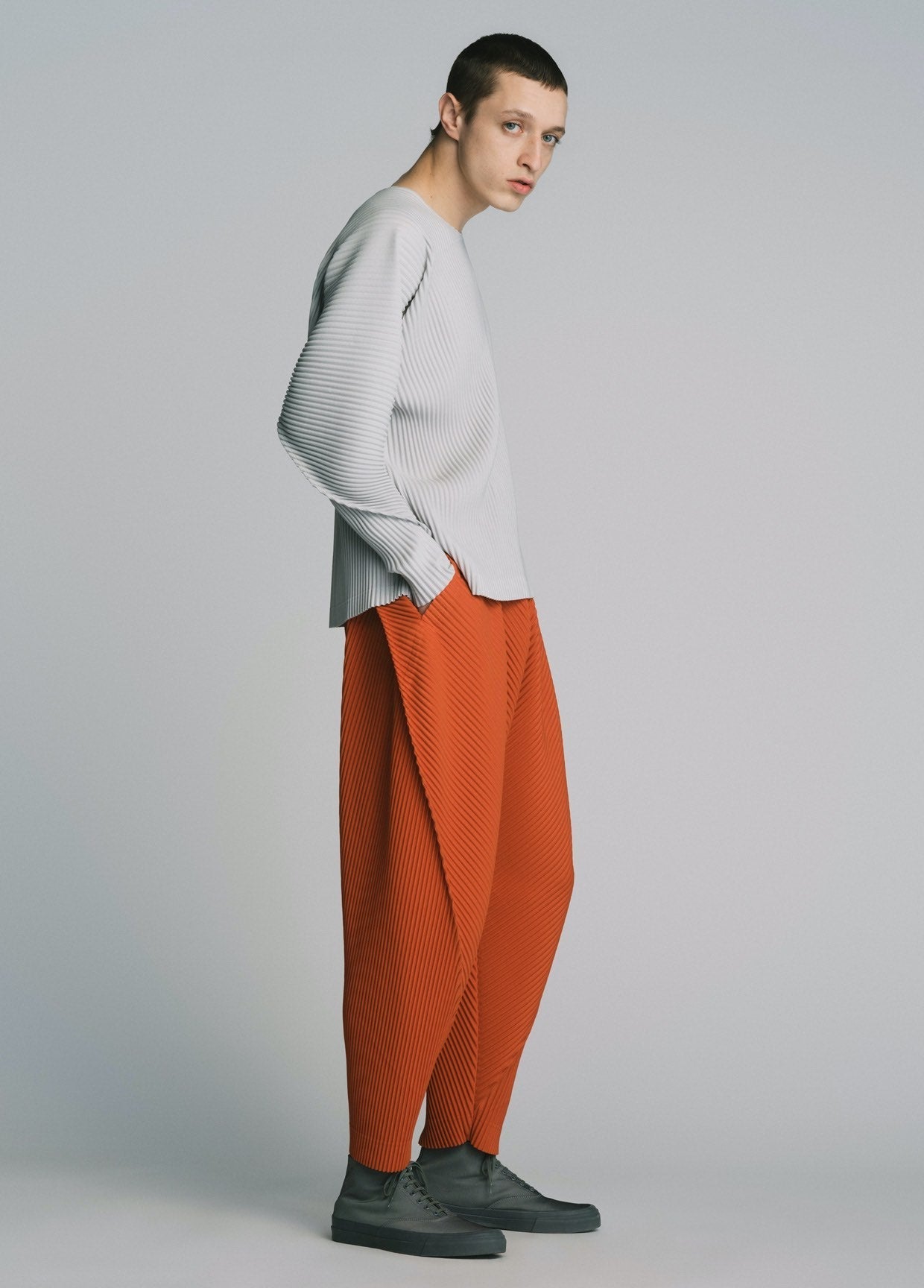 HOMME PLISSÉ ISSEY MIYAKE COLLECTIONS AUTUMN WINTER 2022/23