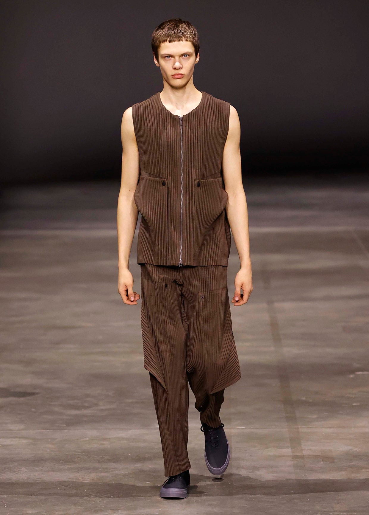 HOMME PLISSÉ ISSEY MIYAKE COLLECTIONS AUTOMNE HIVER 2023/24
