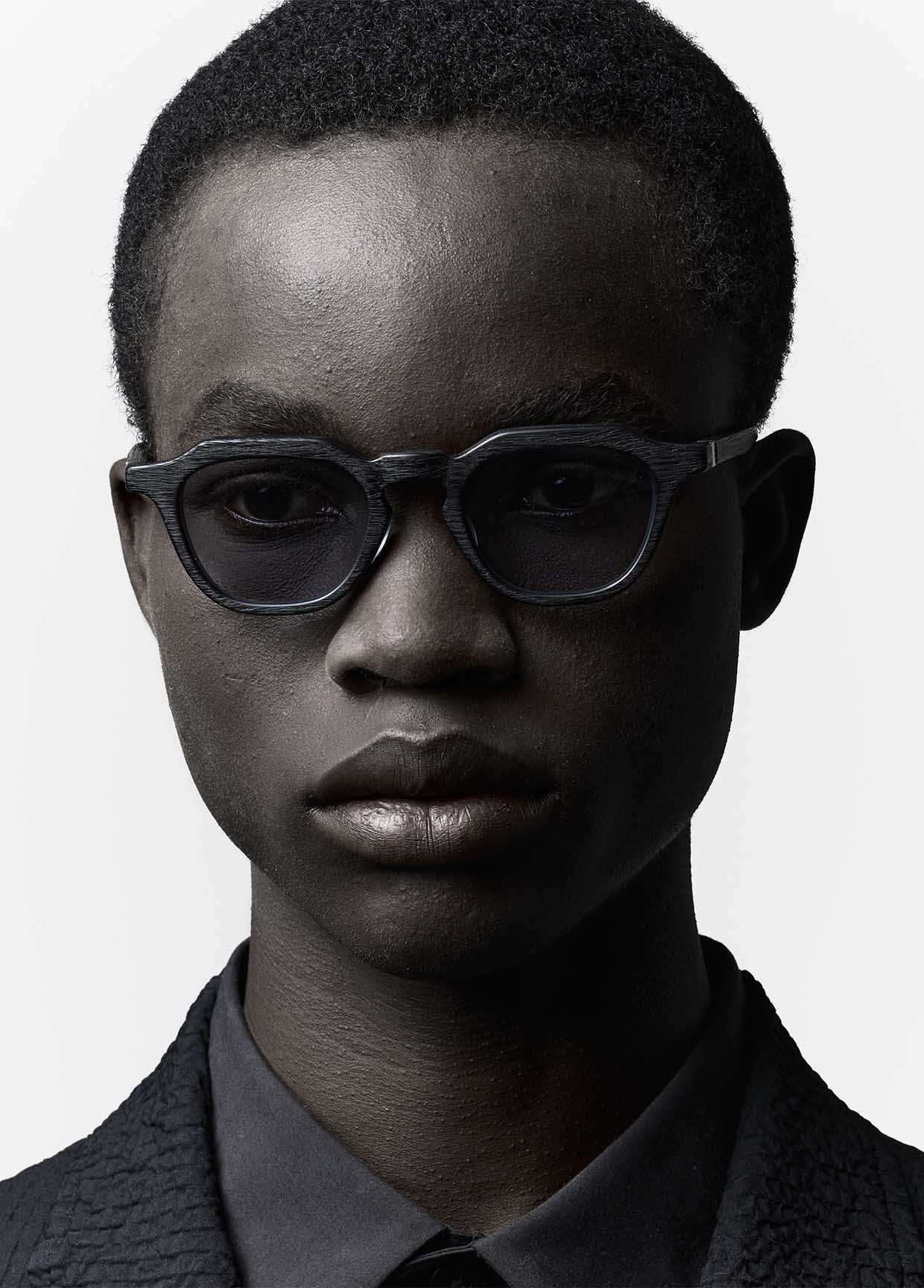 ISSEY MIYAKE EYES LOOK 39