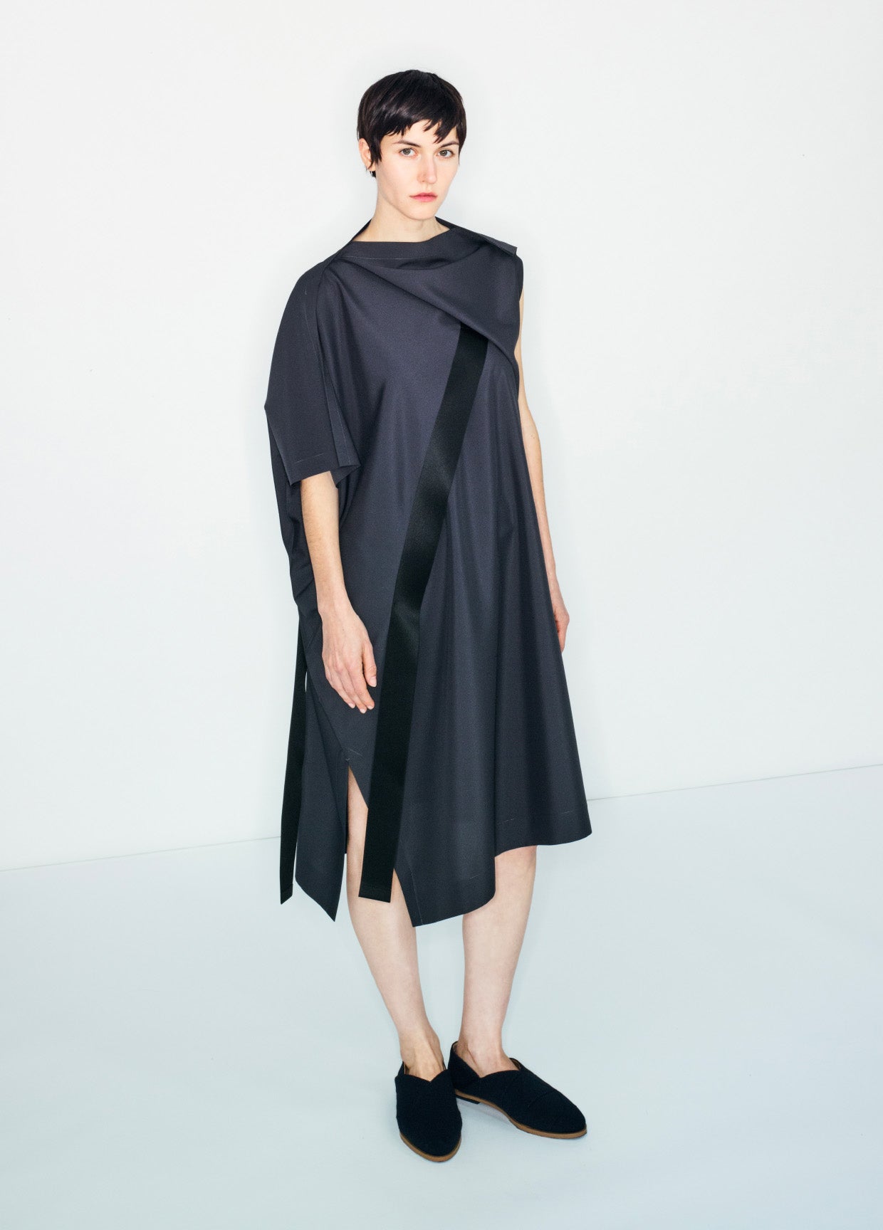 132 5. ISSEY MIYAKE LOOK 12
