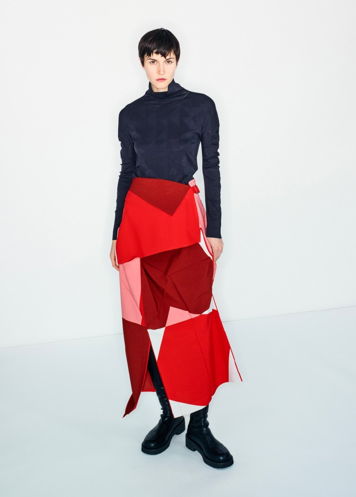132 5. ISSEY MIYAKE LOOK 24