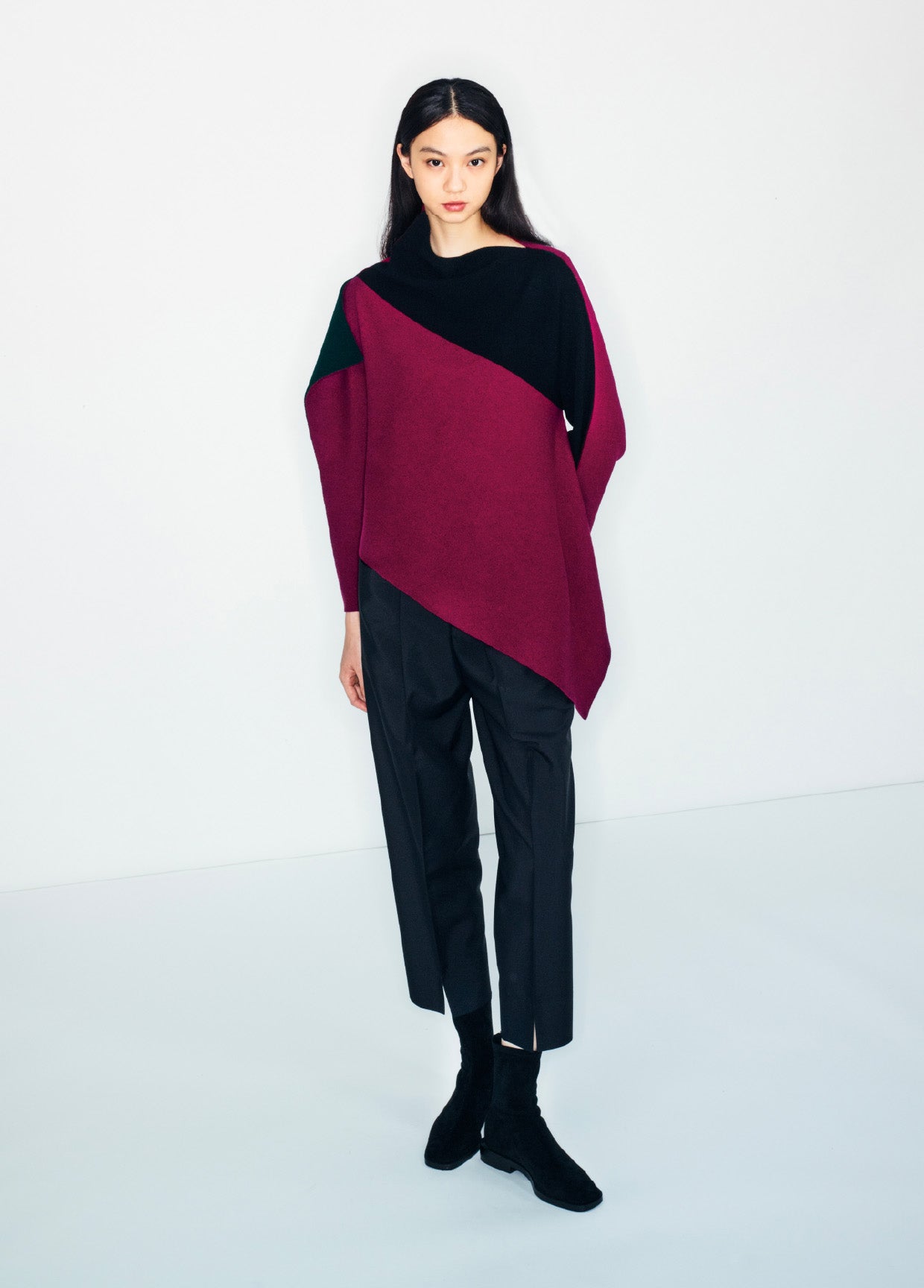 132 5. ISSEY MIYAKE LOOK 29