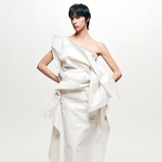 COLLAPSING SCULPTURE