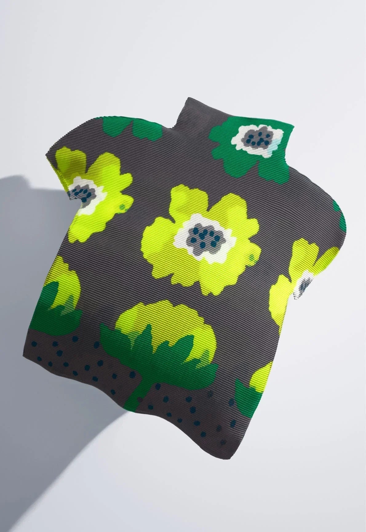 me ISSEY MIYAKE CATALOG AW25 13