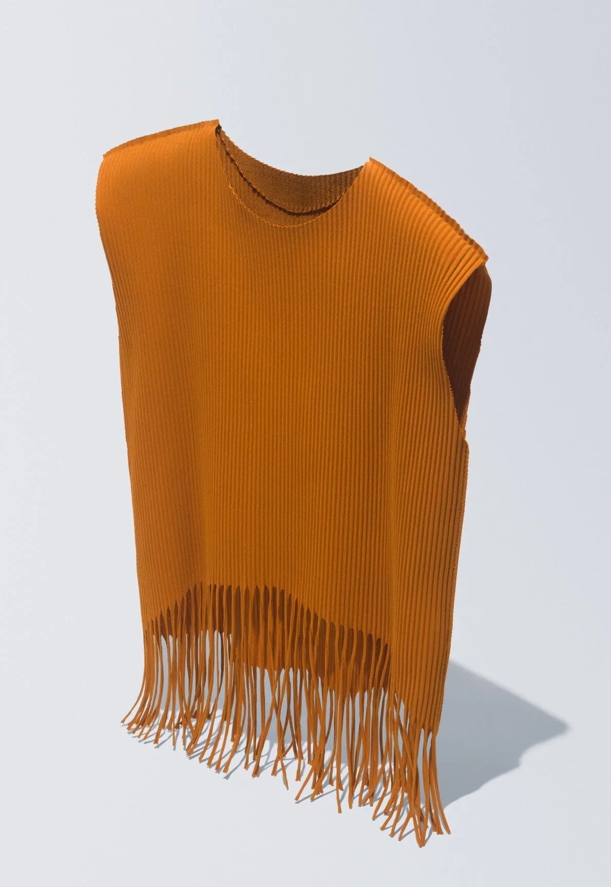 me ISSEY MIYAKE CATALOG AW25 19