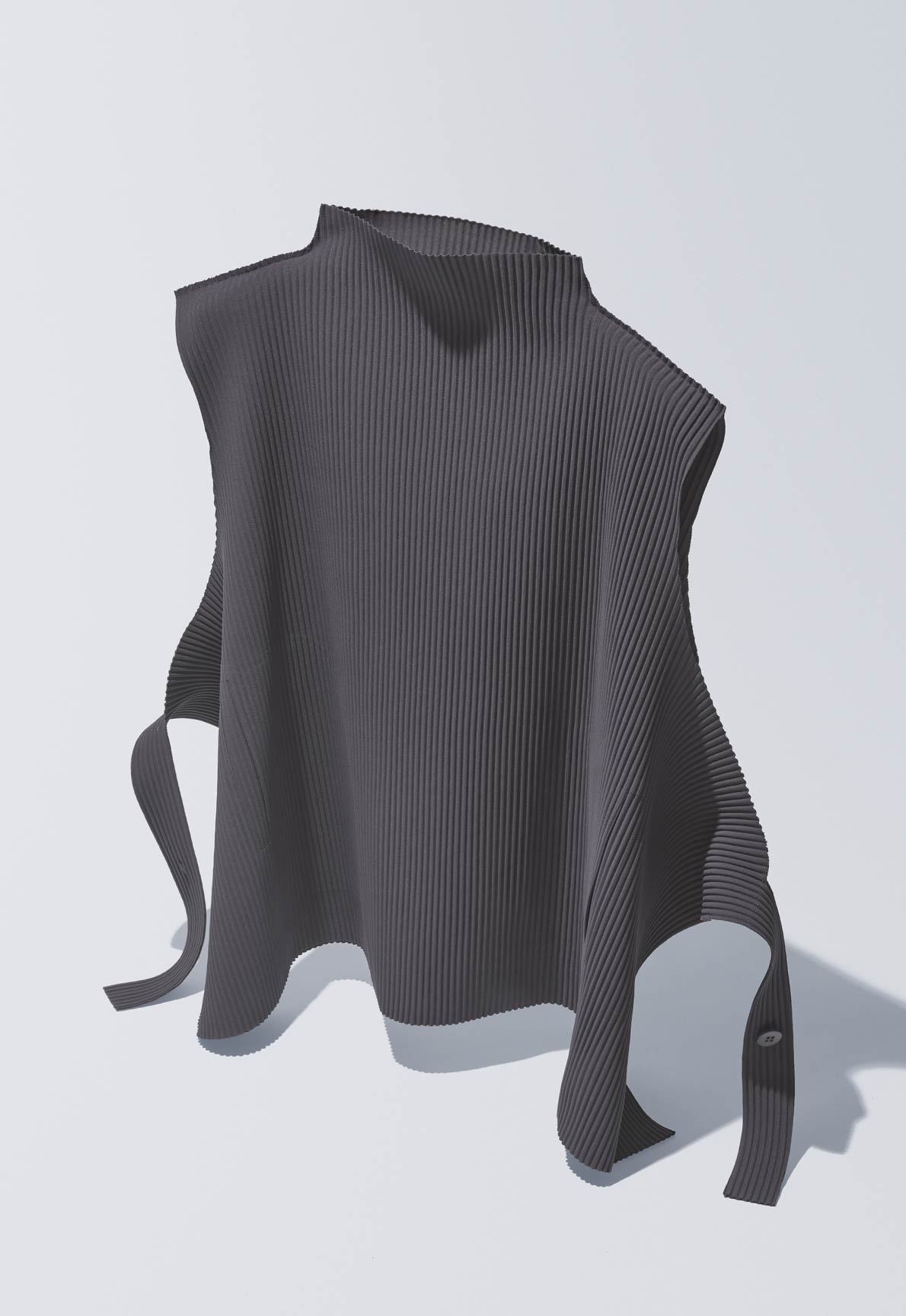 me ISSEY MIYAKE CATALOG AW26 26