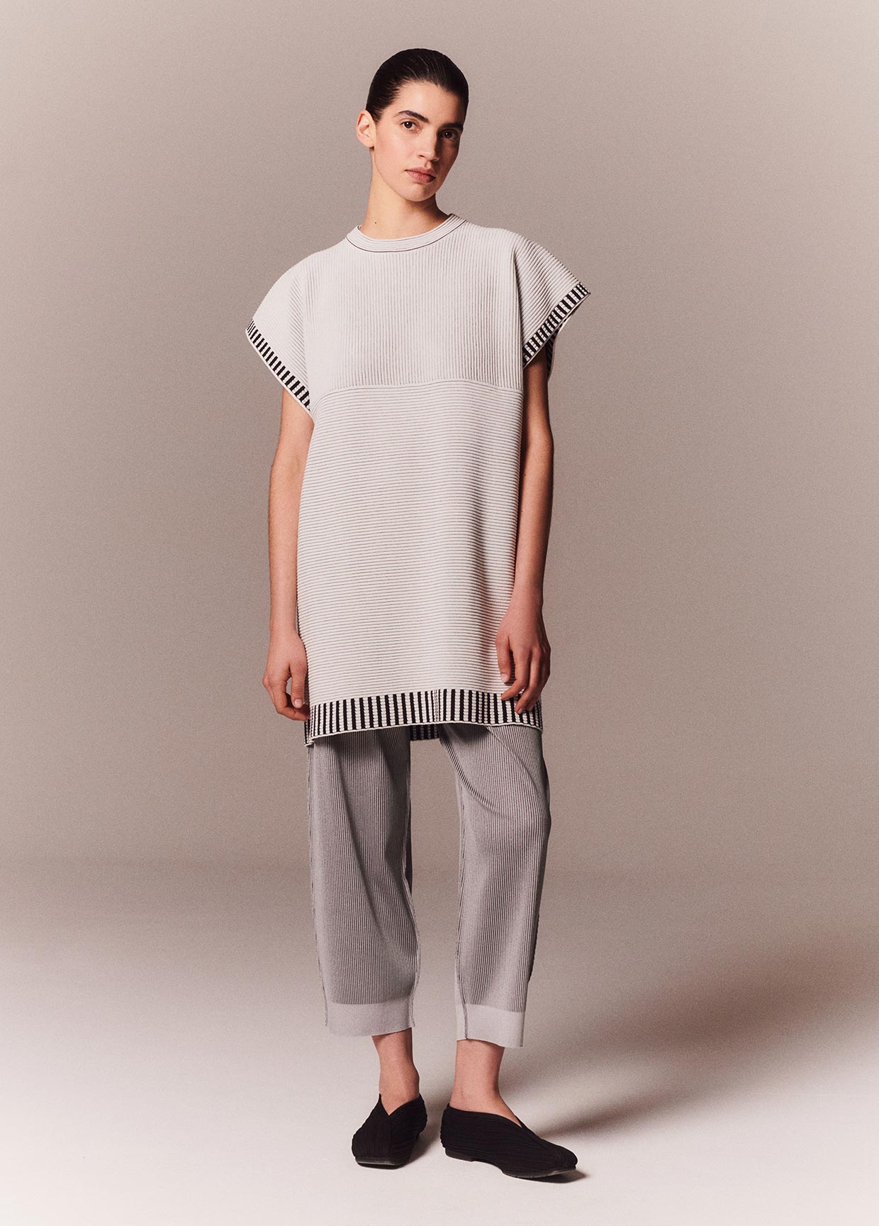 PLEATS PLEASE ISSEY MIYAKE LOOK 18