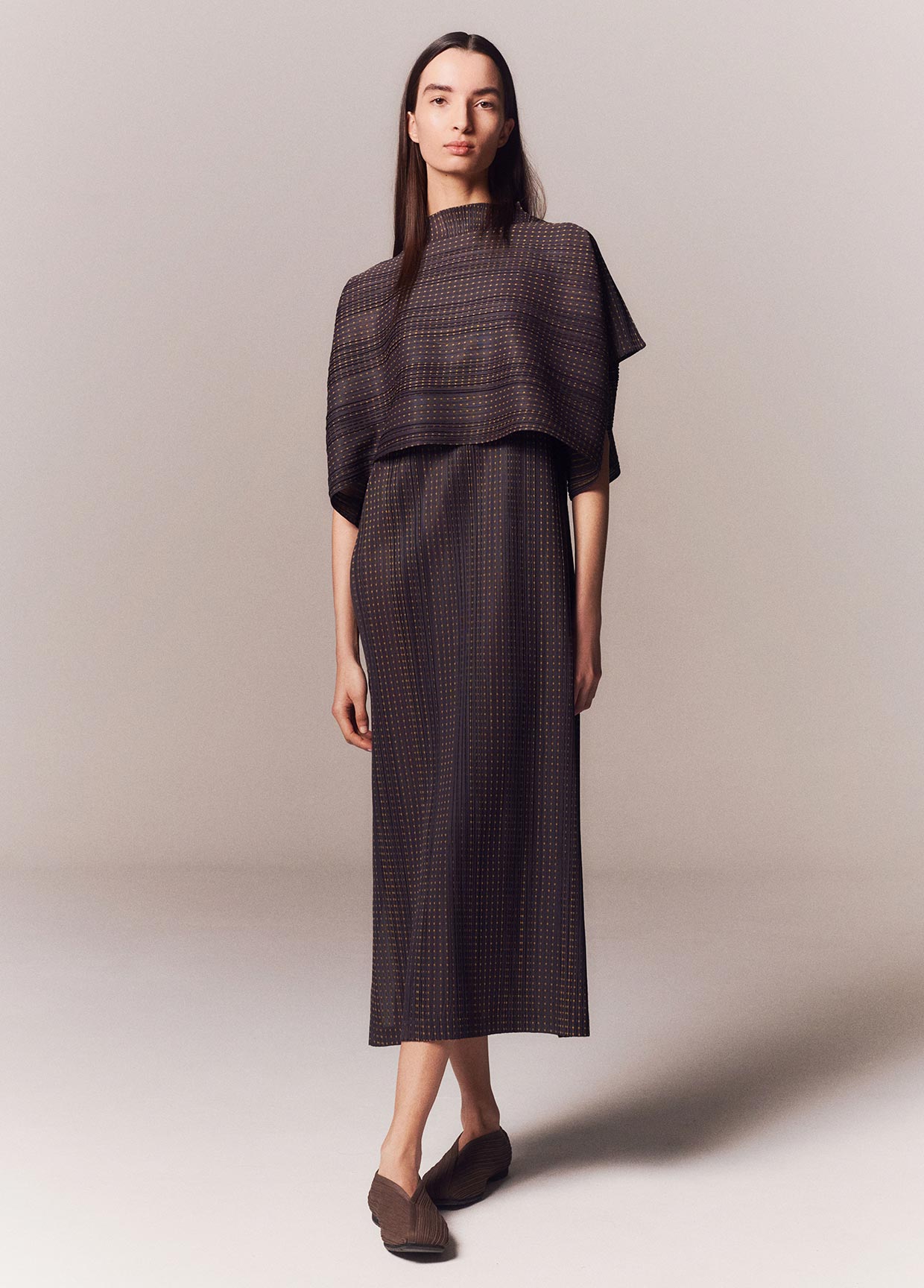 PLEATS PLEASE ISSEY MIYAKE LOOK 07