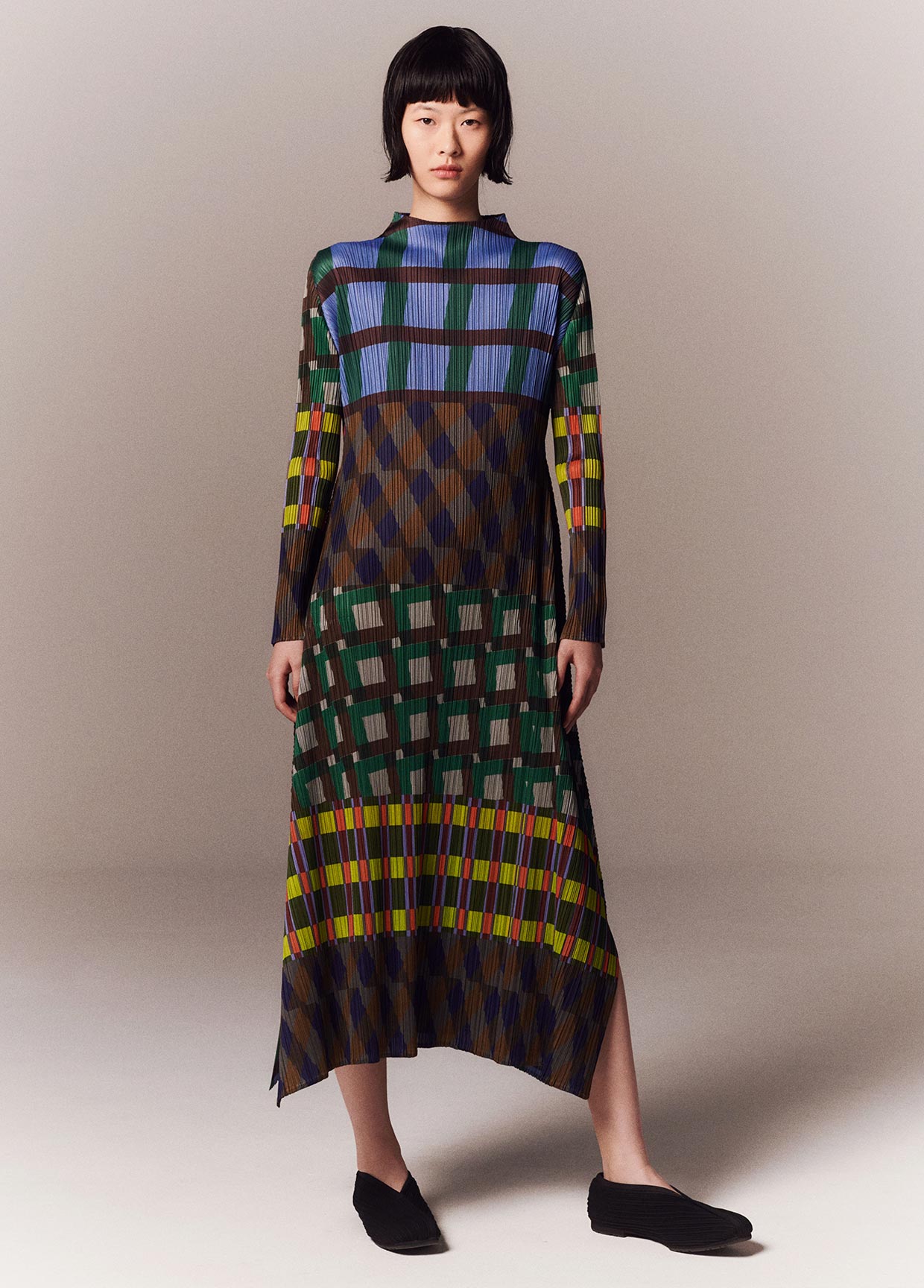 PLEATS PLEASE ISSEY MIYAKE LOOK 49