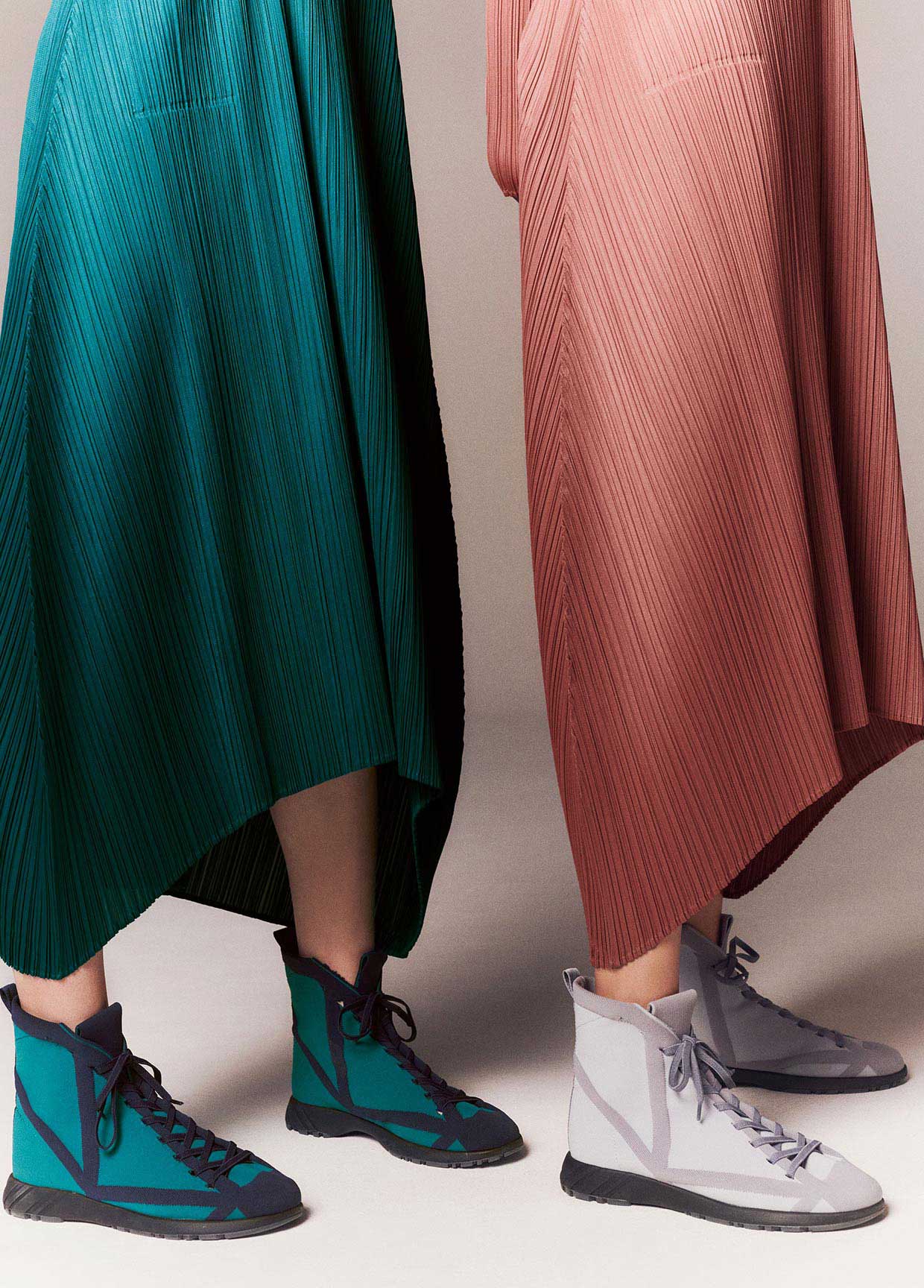 PLEATS PLEASE ISSEY MIYAKE LOOK 36