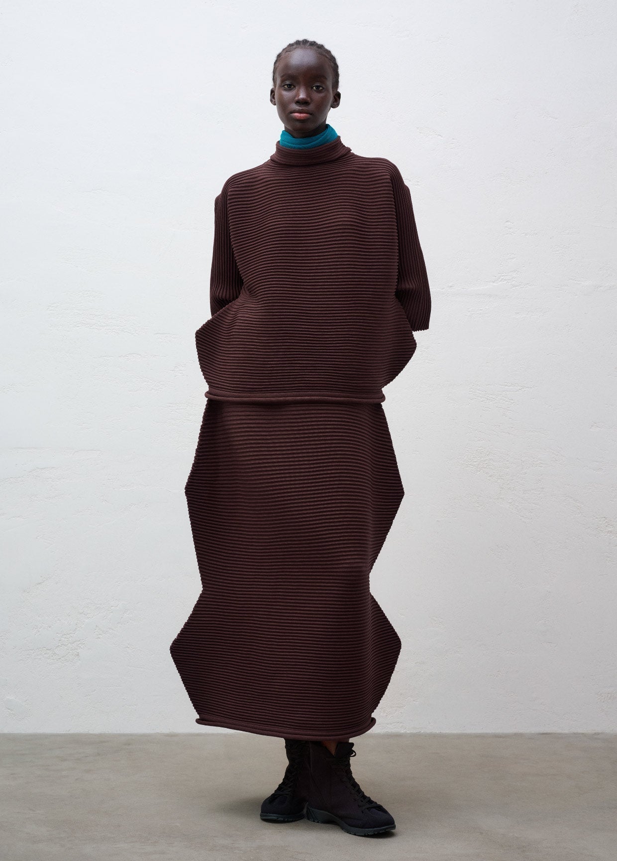 PLEATS PLEASE ISSEY MIYAKE LOOK 25