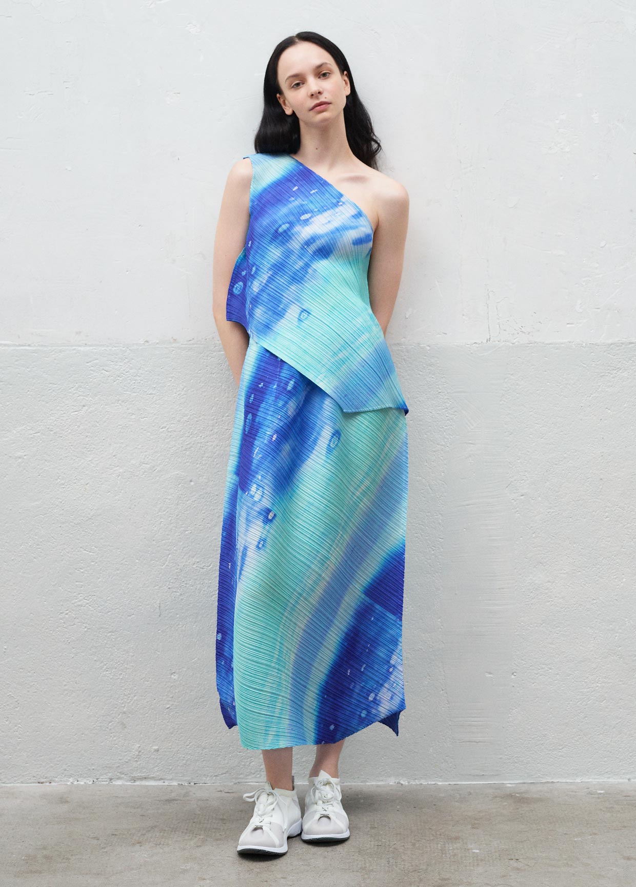 PLEATS PLEASE ISSEY MIYAKE LOOK 38