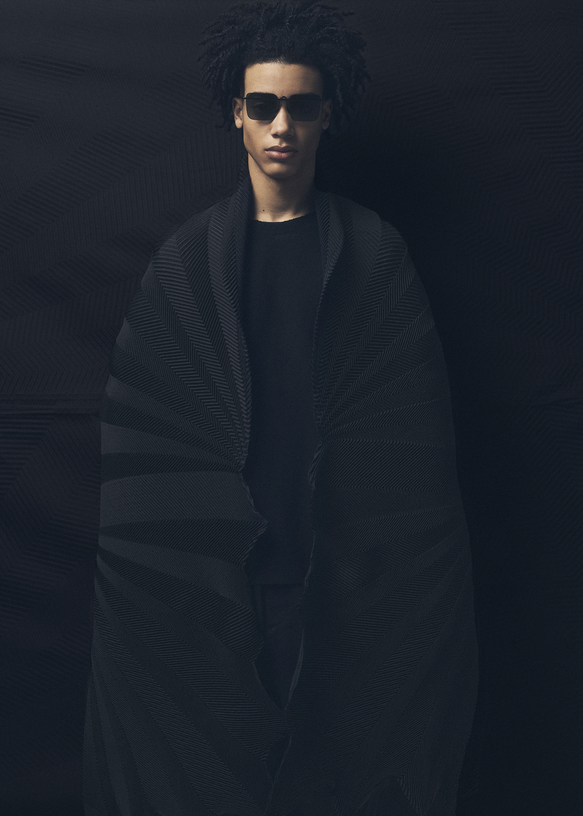 TYPE-XIV ESP 002 Stole Black-hued – ISSEY MIYAKE EU
