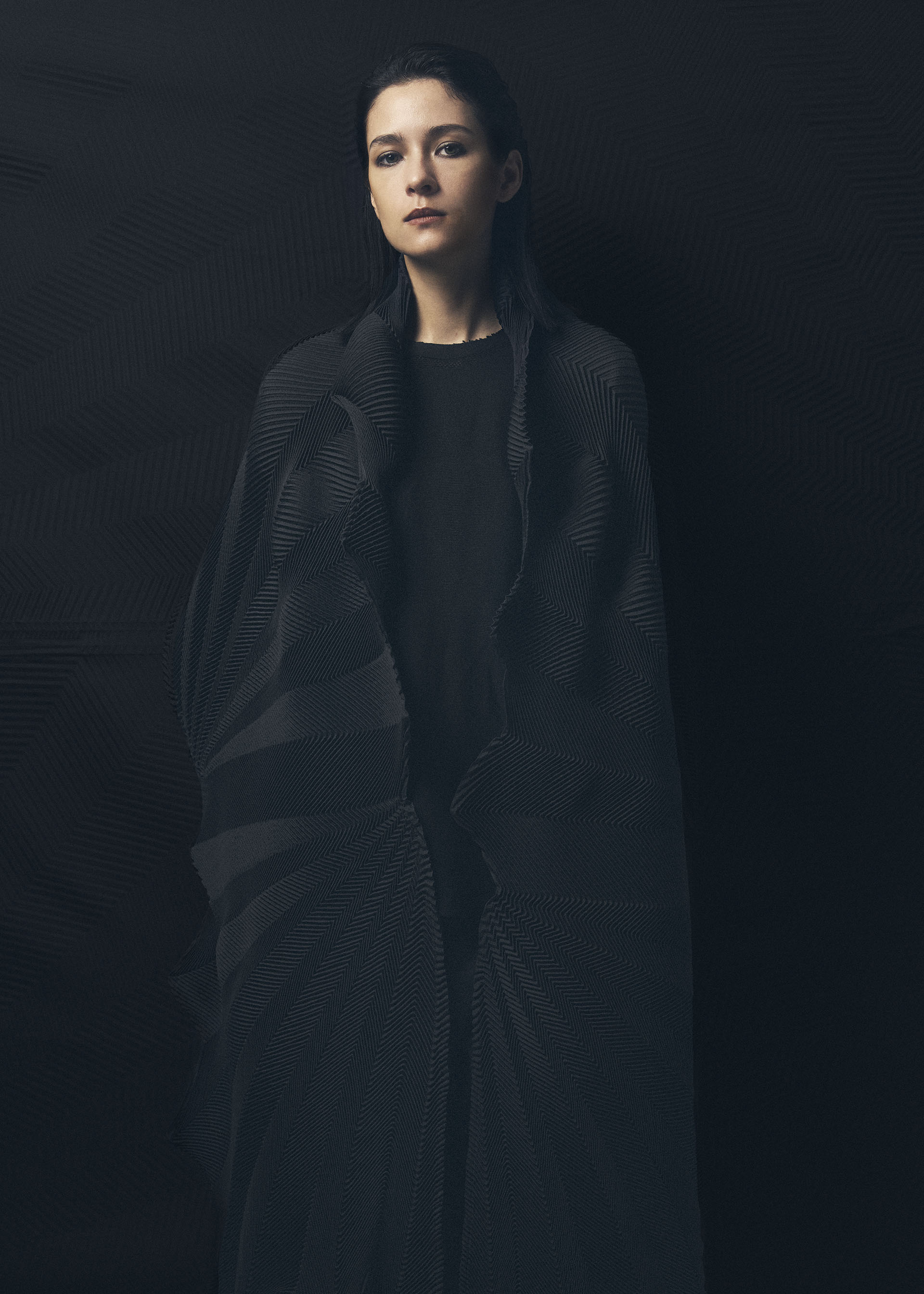 TYPE-XIV ESP 002 Stole Black-hued – ISSEY MIYAKE EU