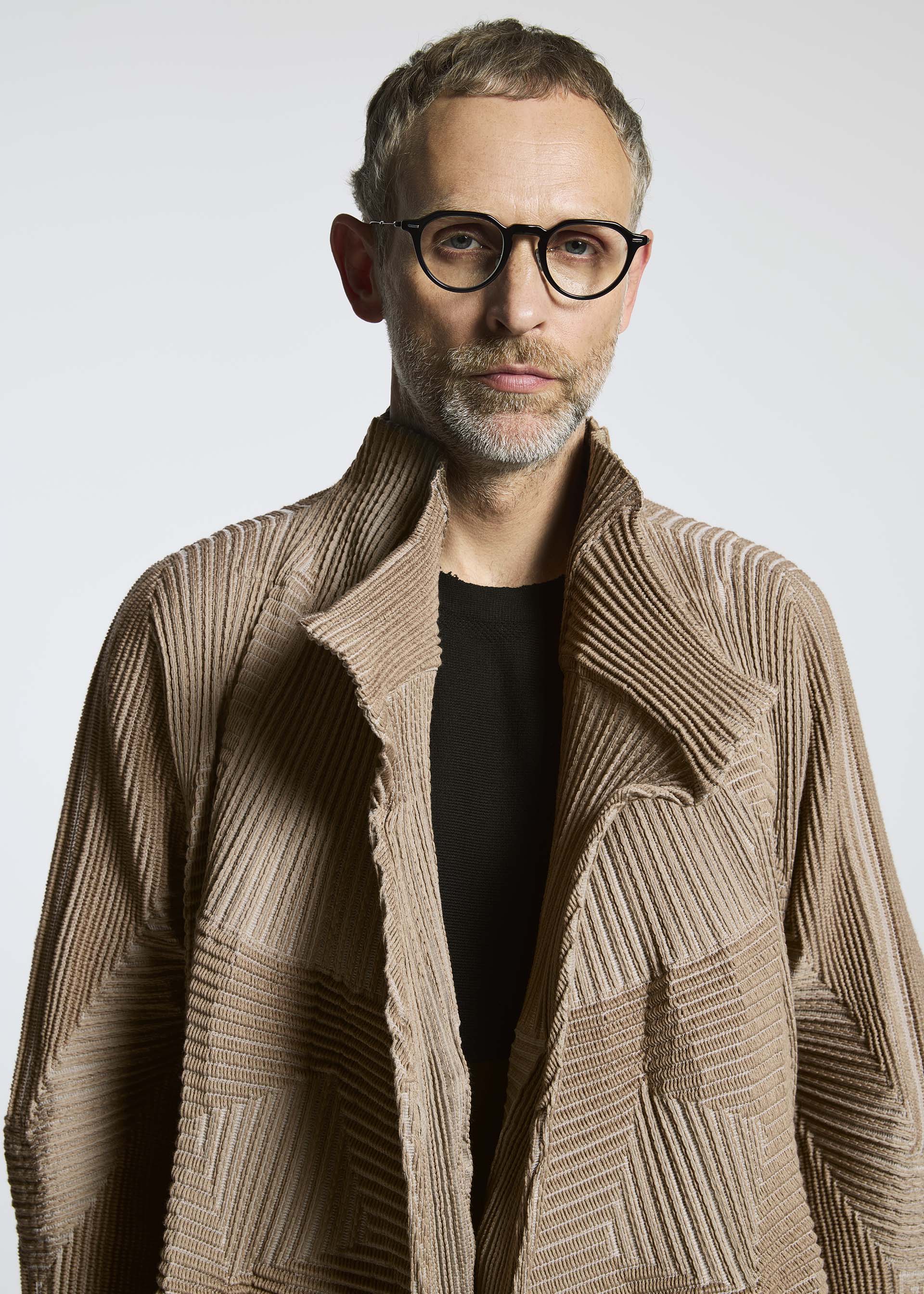 TYPE-O 020 Coat Beige – ISSEY MIYAKE EU