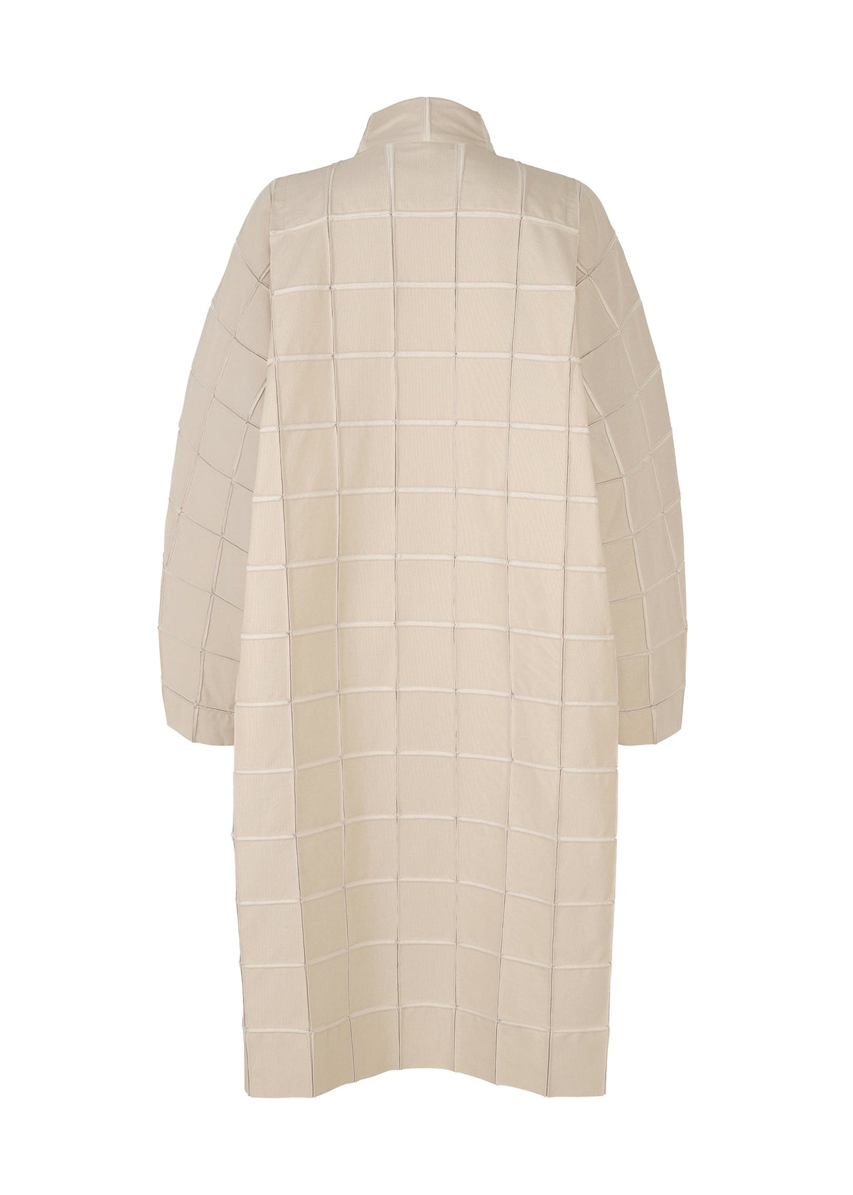 A detail shot of the APOCABLE TYPE O 002 prêt à porter.