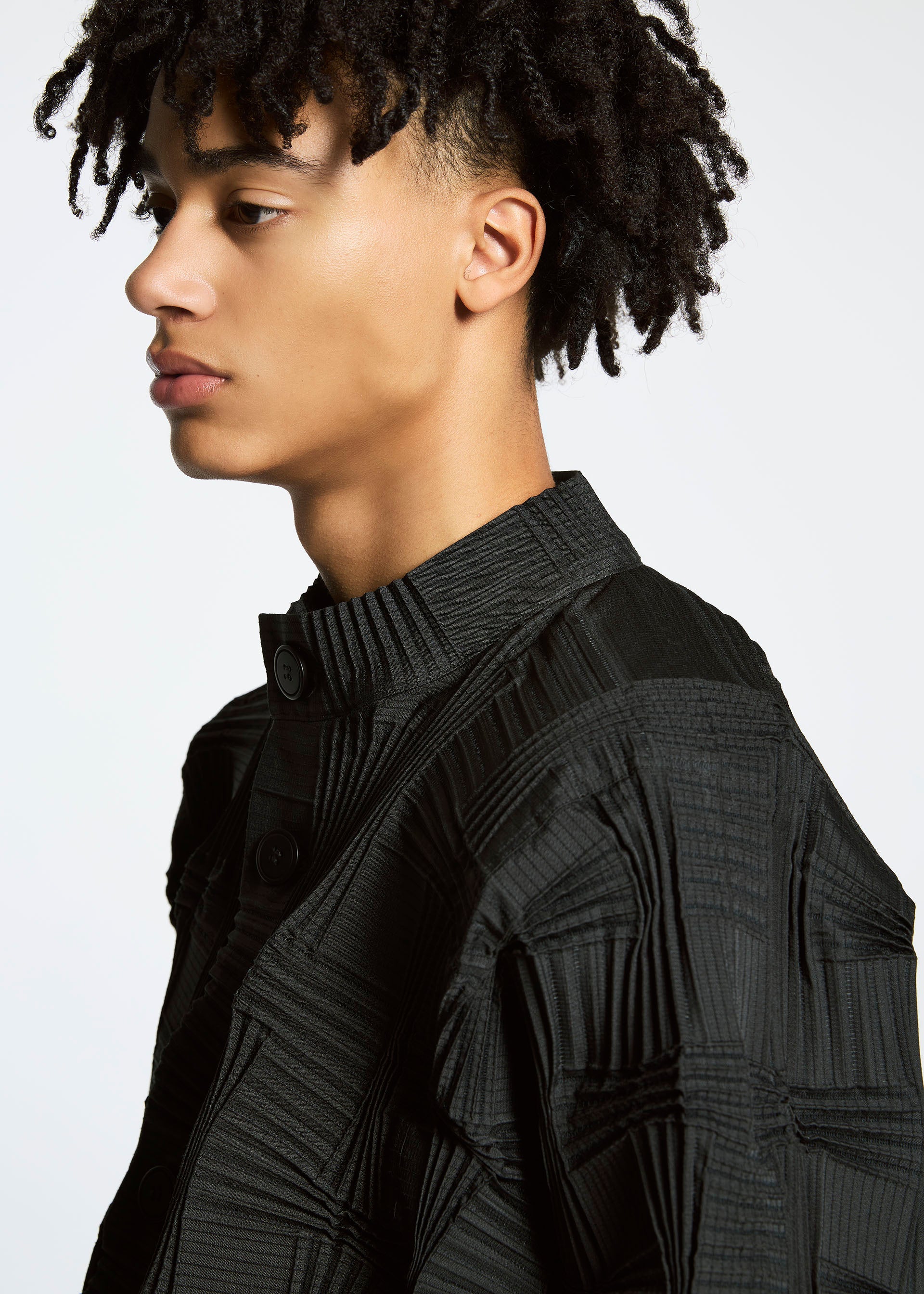 TYPE-O 018 Jacket Black – ISSEY MIYAKE EU