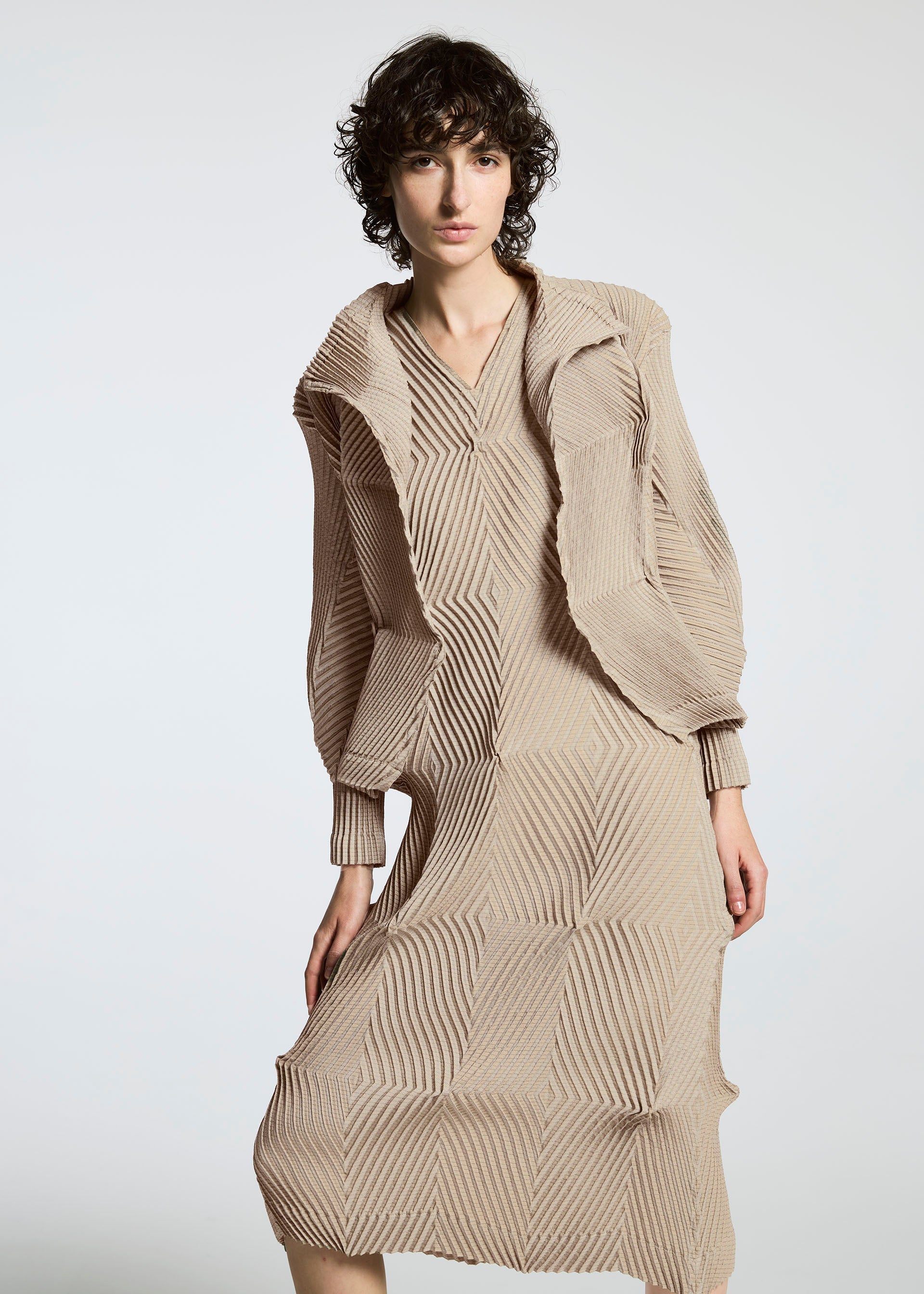 ALL JACKETS – ISSEY MIYAKE EU