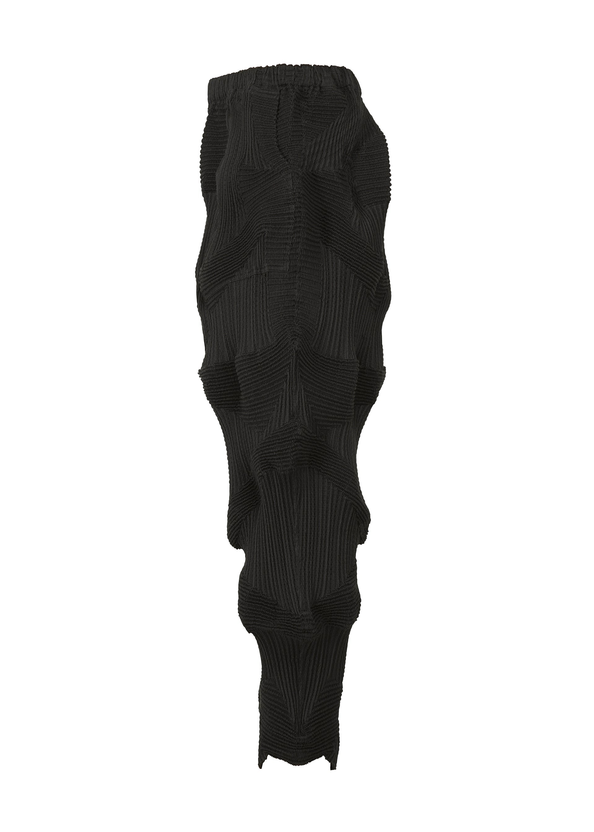 A detail shot of the A-Poc Able Issey Miyake TYPE O 020 trousers.