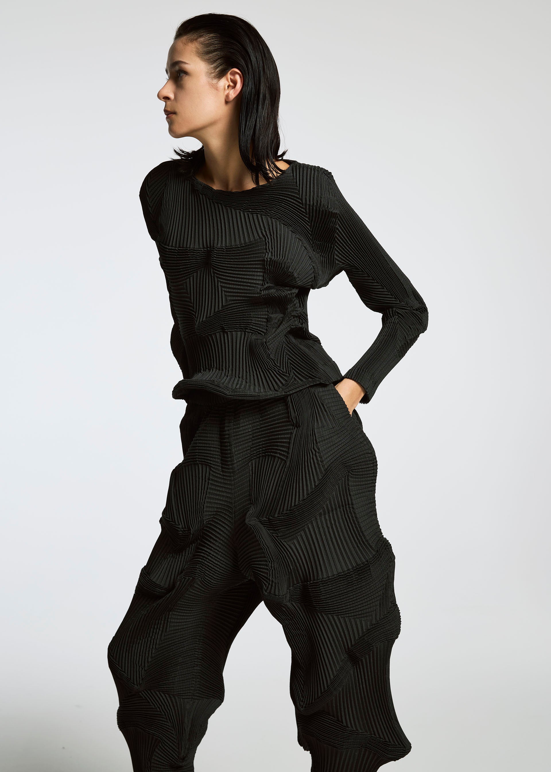 TYPE-O 003 Top Light Green-hued – ISSEY MIYAKE EU