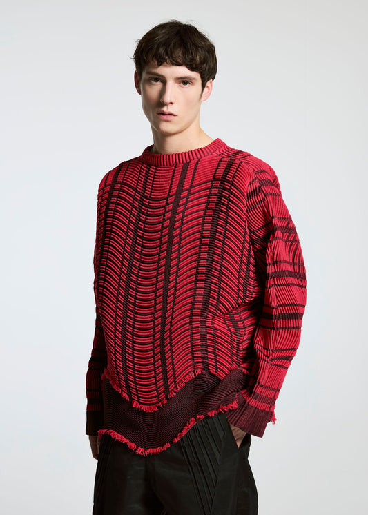 A model wears the APOCABLE TYPE W 010 prêt à porter.