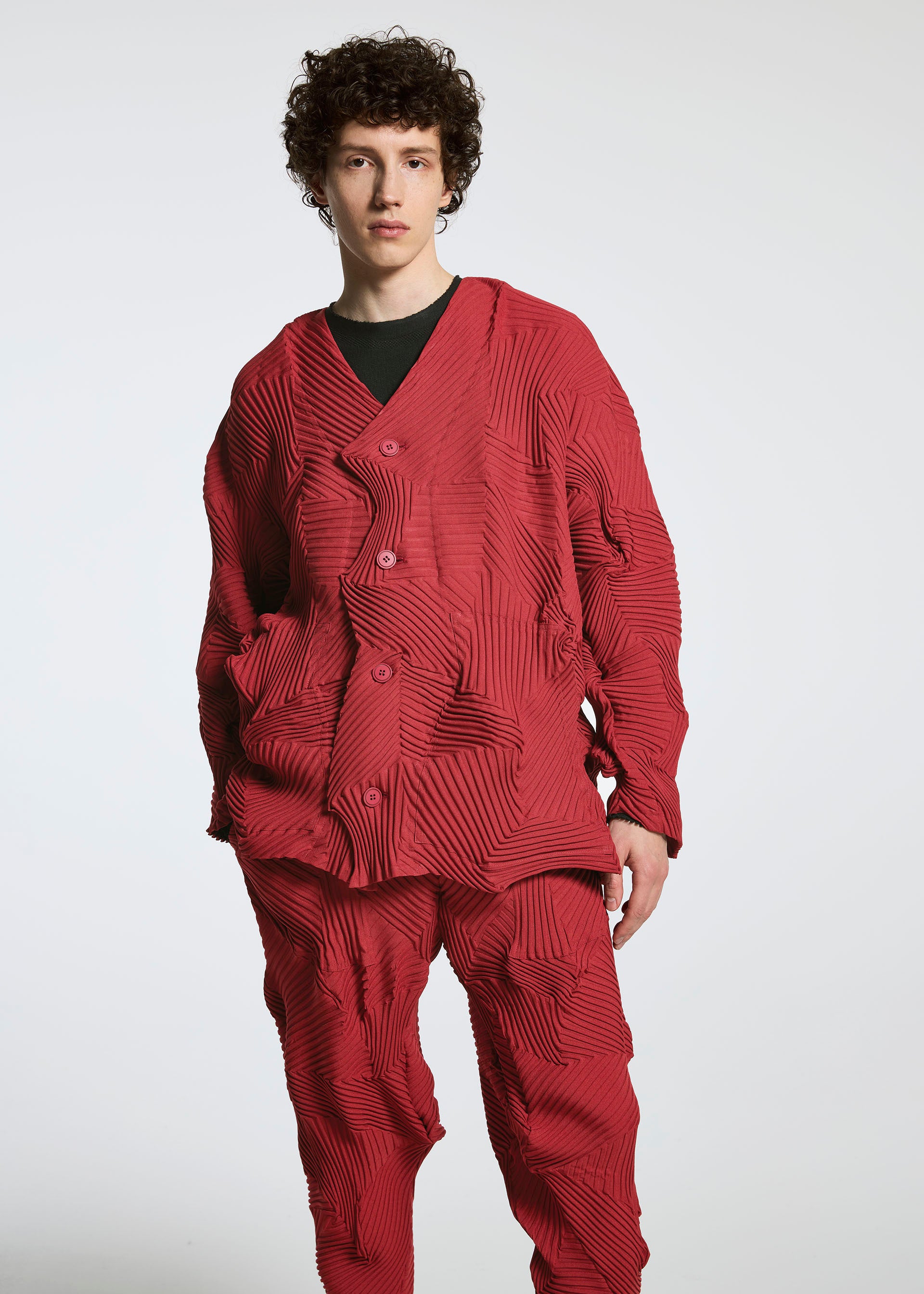 OIKSO 　QQQ TYPE-P 003 Cardigan Black – ISSEY MIYAKE EU