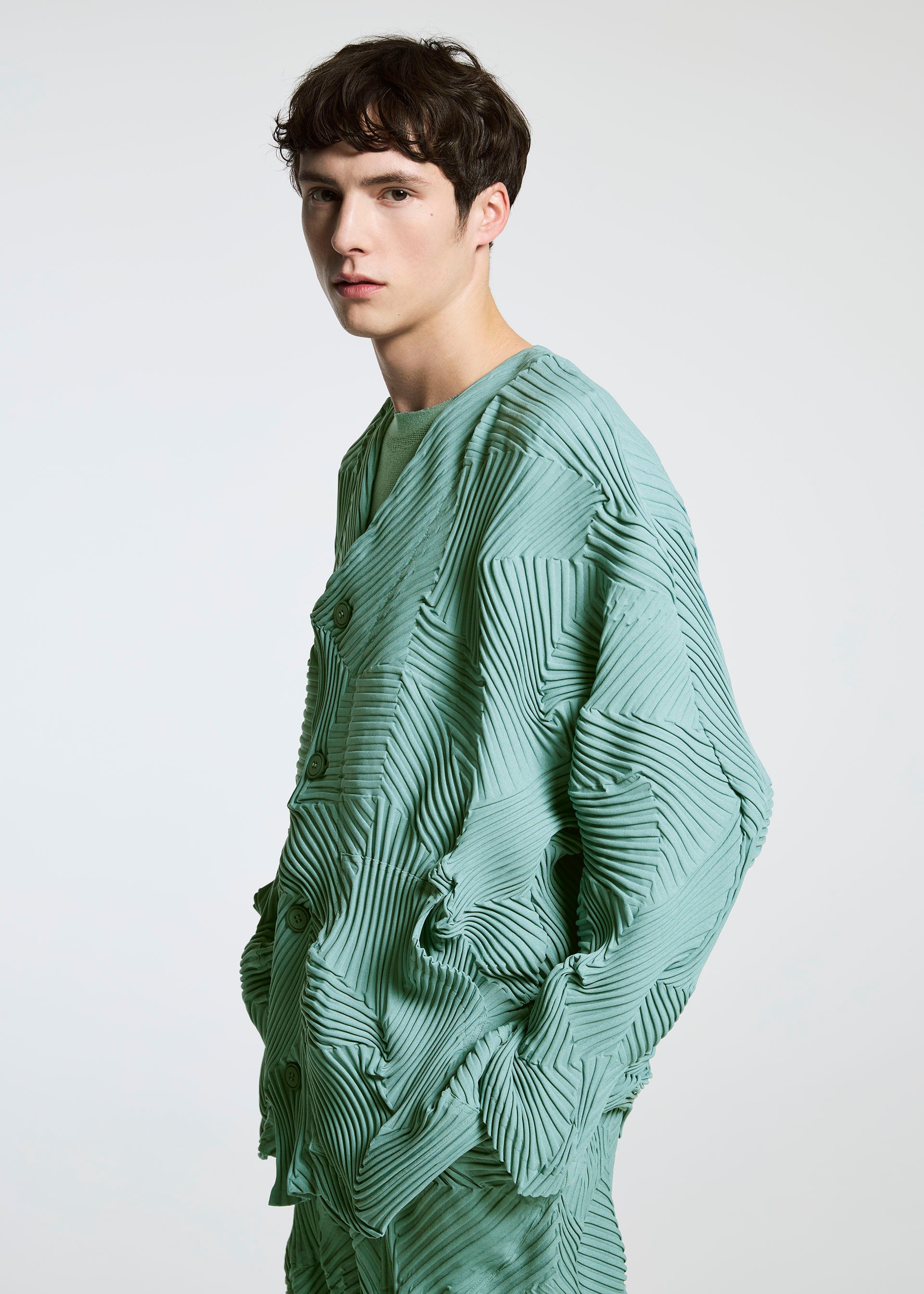TYPE-P 003 Cardigan Black – ISSEY MIYAKE EU