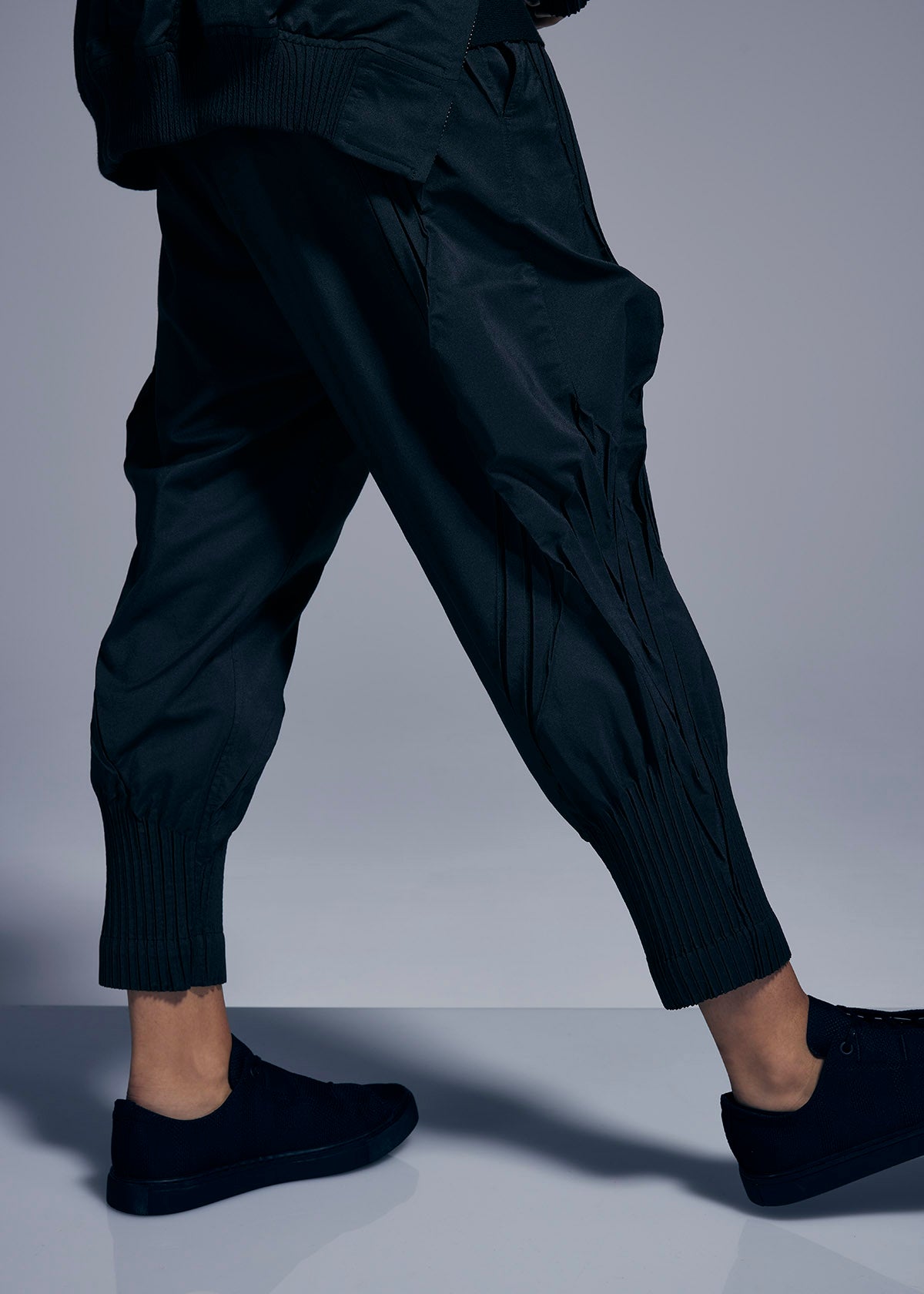 パンツ A-POC ABLE ISSEY MIYAKE TYPE-S BASICS TYPE-S BASICS Trousers Black – ISSEY MIYAKE EU