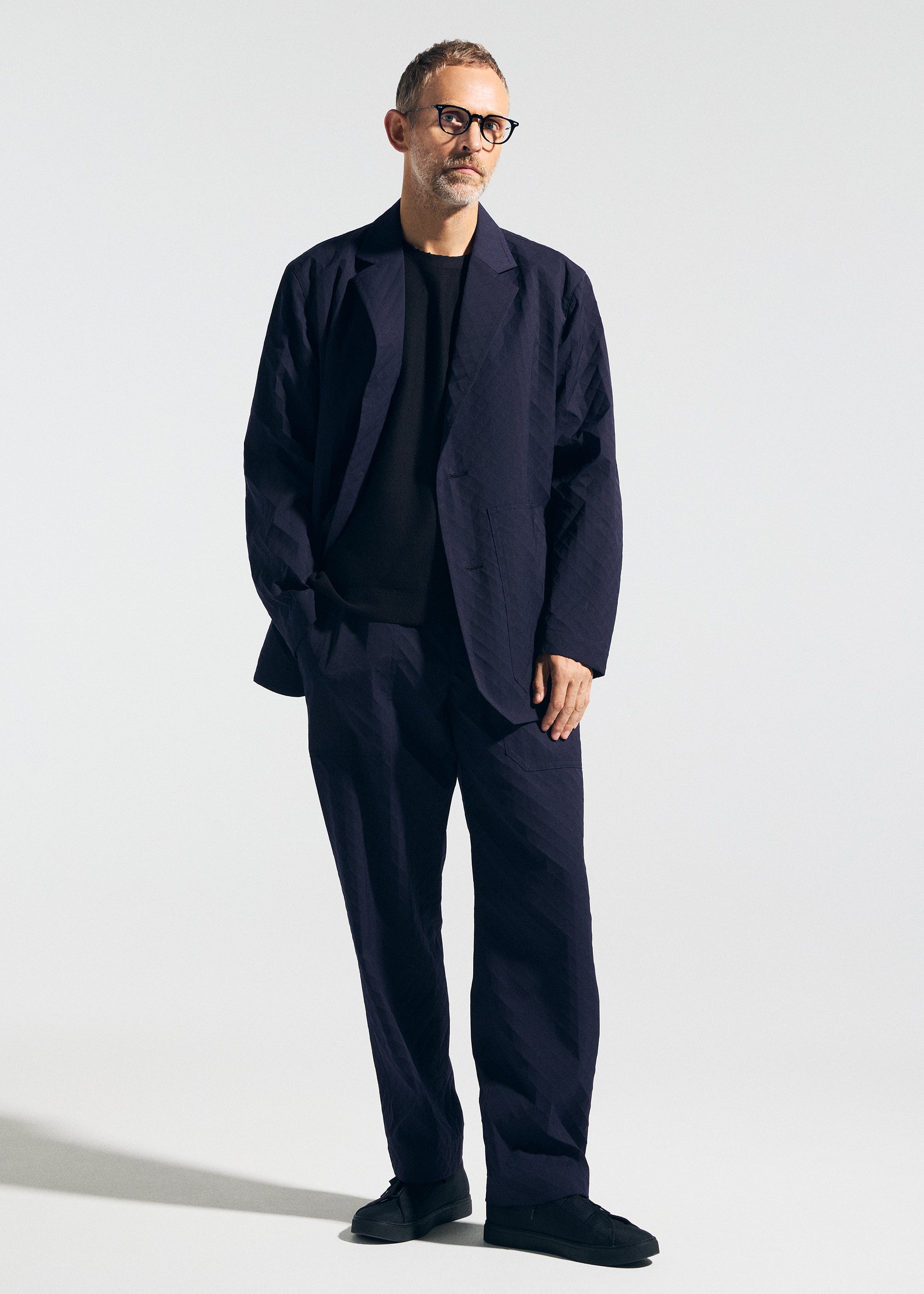 A model wears the A-Poc Able Issey Miyake TYPE T 001 2 prêt à porter.