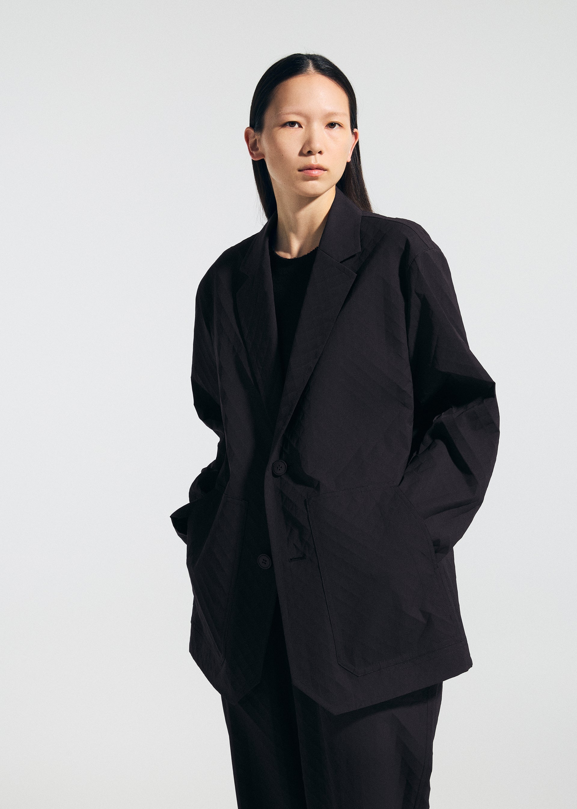 A model wears the A-Poc Able Issey Miyake TYPE T 001 2 prêt à porter.