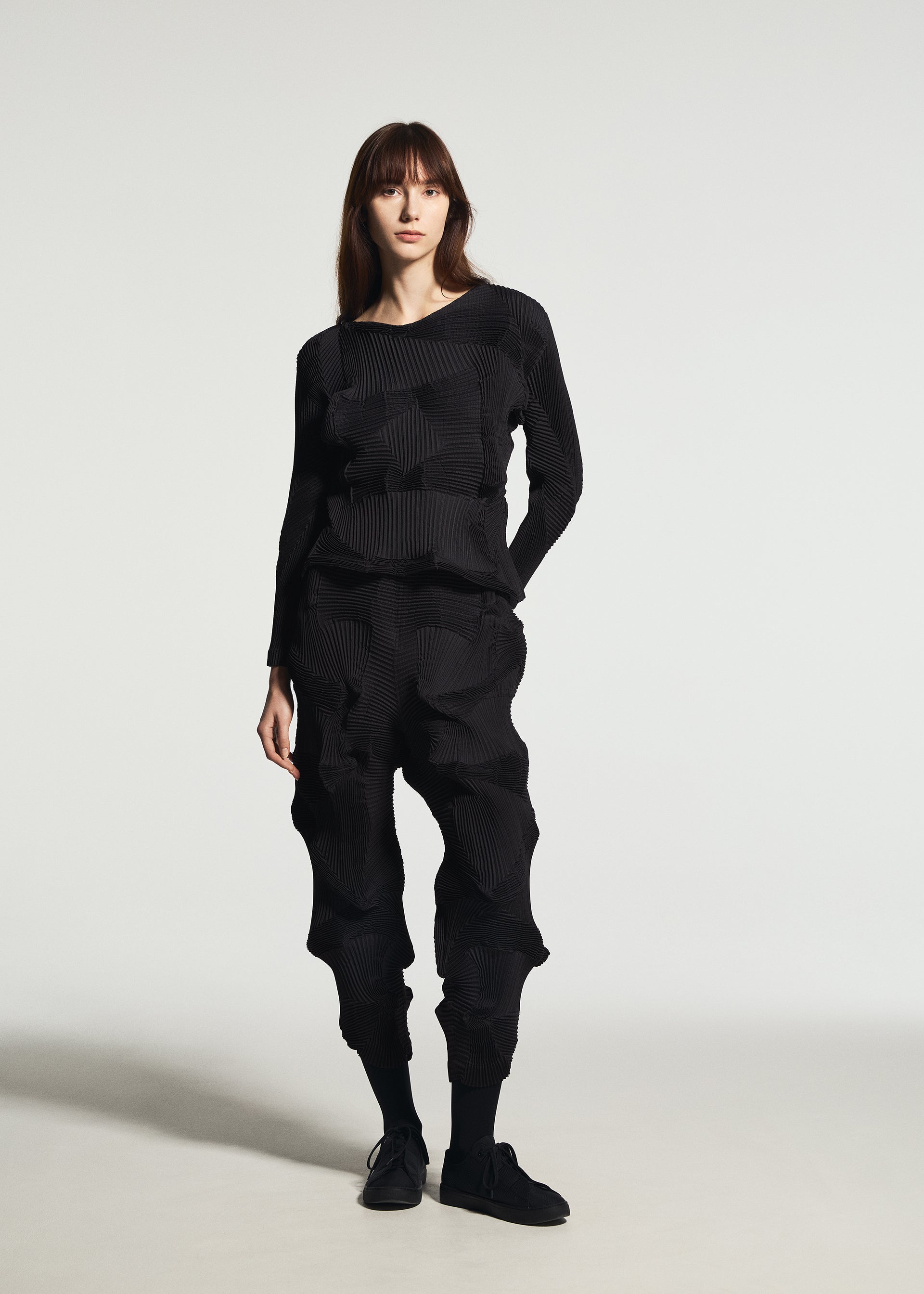 TYPE-O 003 BK Trousers Black – ISSEY MIYAKE EU