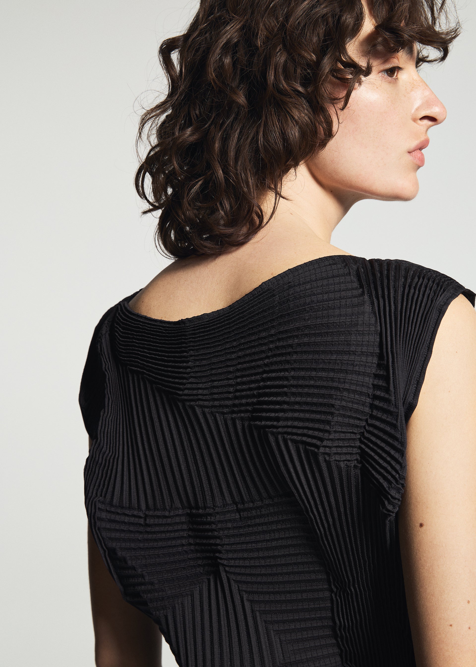 TYPE-O 003 BK Dress Black – ISSEY MIYAKE EU